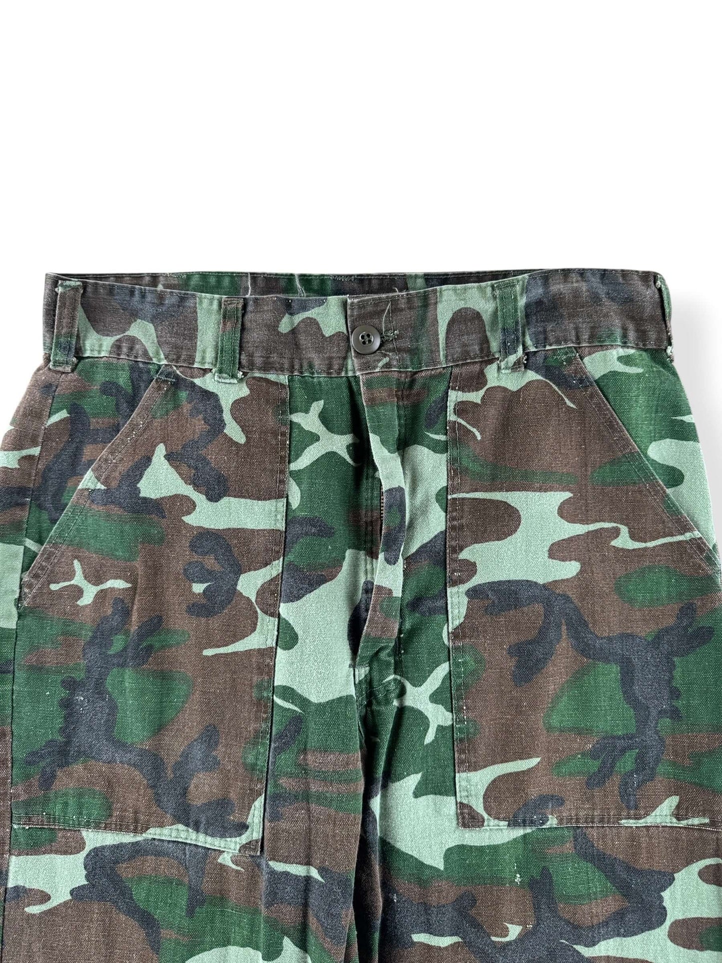 Waist on Vintage Camo Patch Pocket Pants W32 - AS IS