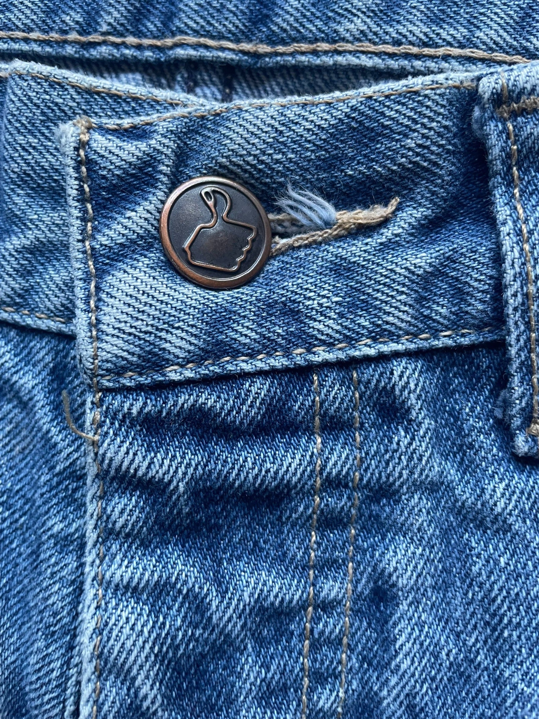 Button view of Vintage 1980s USA Calvin Klein Jeans W 32 | Barn Owl Vintage Seattle | Vintage Womens Denim