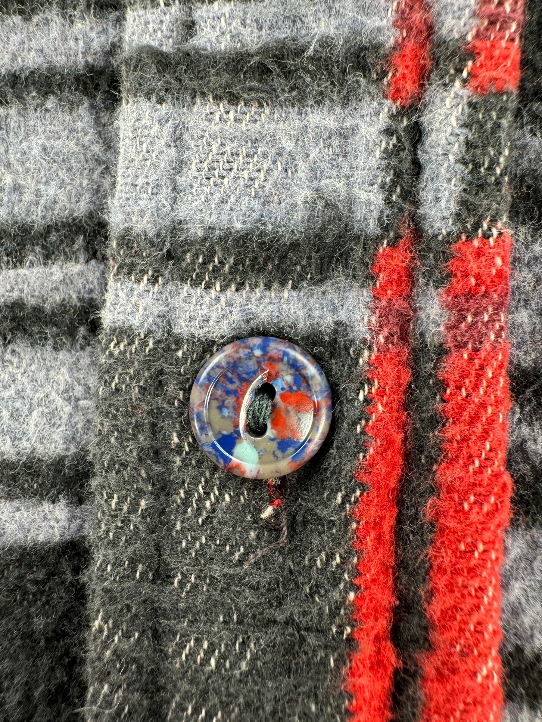 Buttons on Vintage 50s Unbranded Camp Flannel SZ S