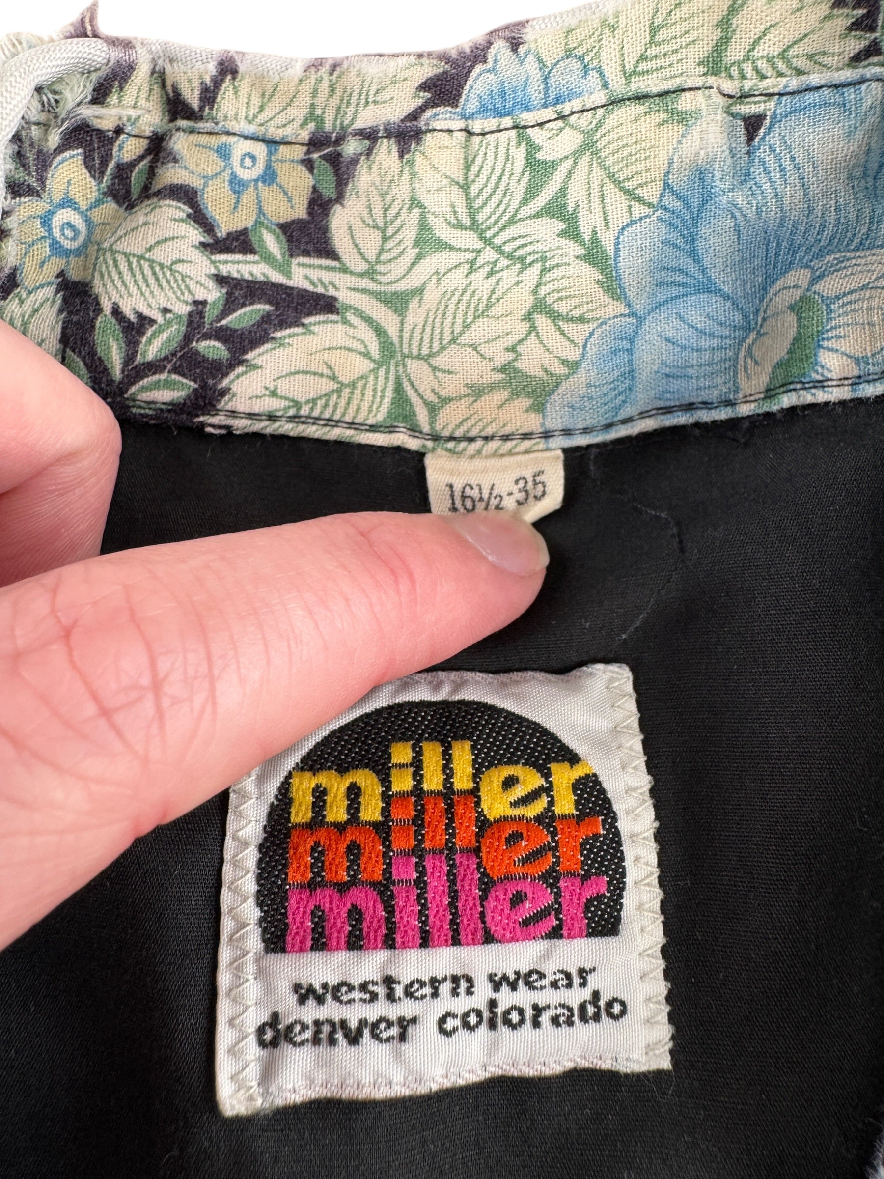 Size on Vintage Miller Western Wear Floral Pearl Snap SZ L