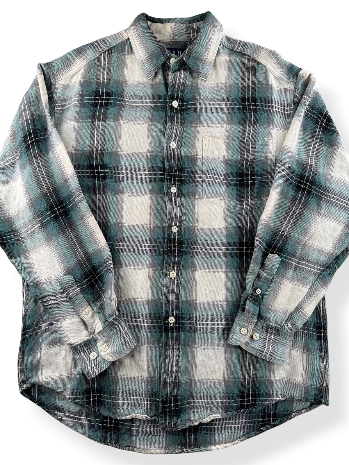 Close-up of Vintage 90s GAP Shadowplaid Rayon Shirt SZ M