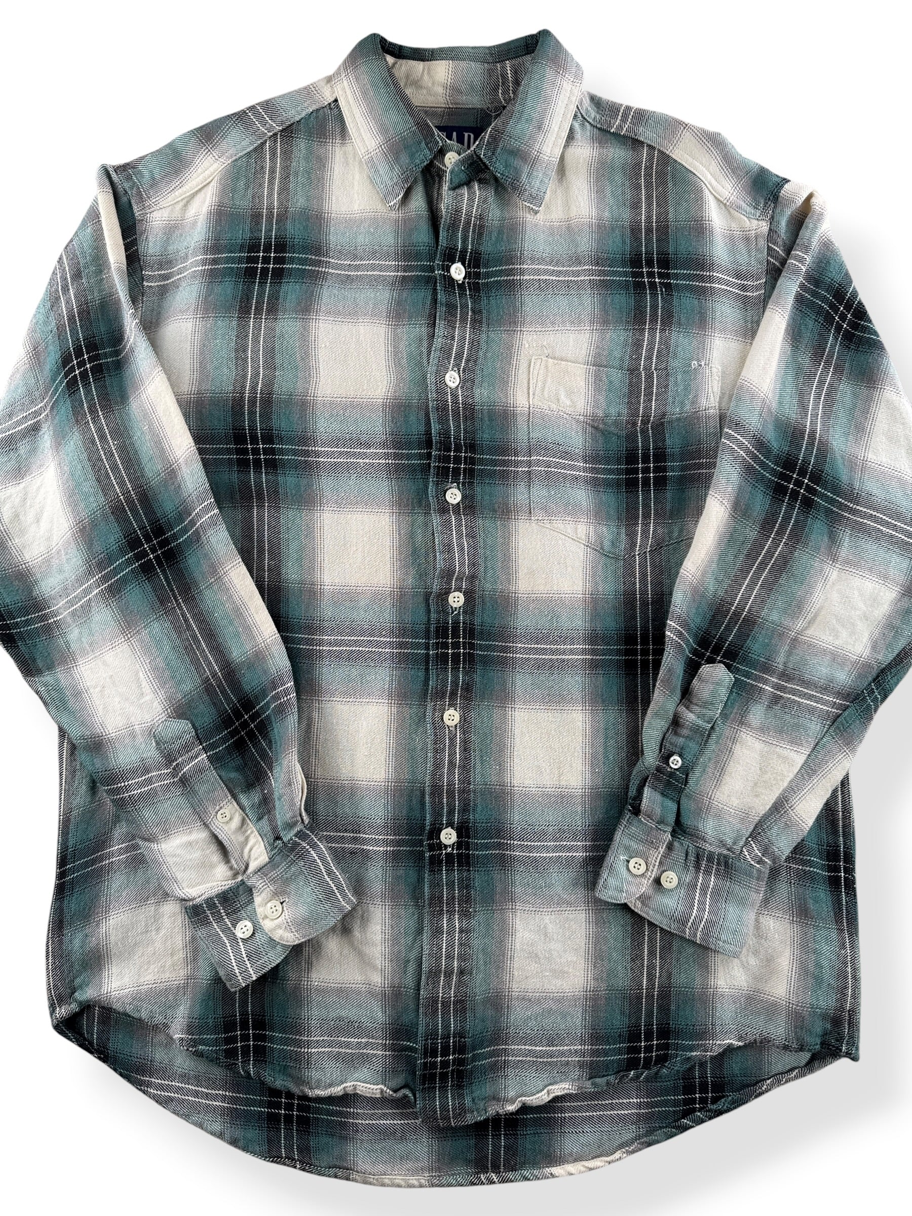 Close-up of Vintage 90s GAP Shadowplaid Rayon Shirt SZ M
