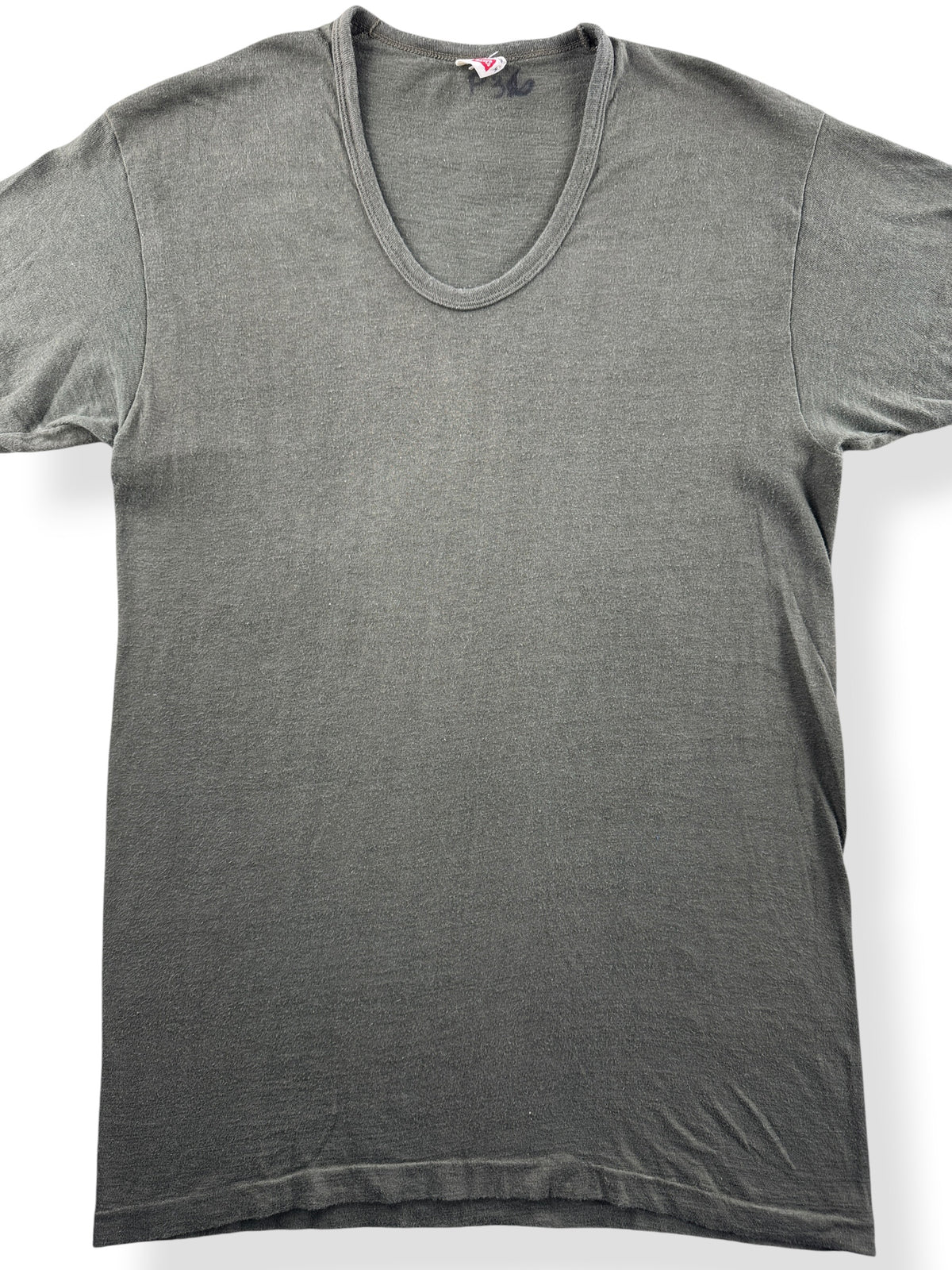 Close-up of Vintage 50s Hanes Blank Green Tee SZ M (Fits S)