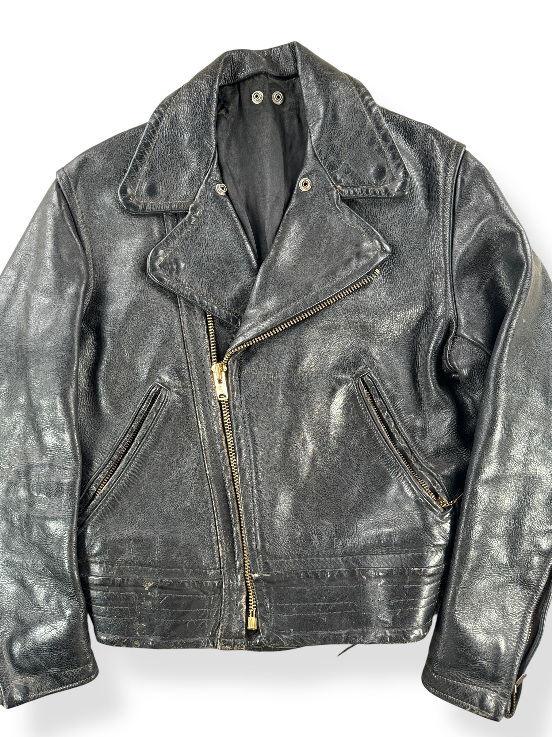 Front Close Up of Vintage 60s Leather Jacket SZ M