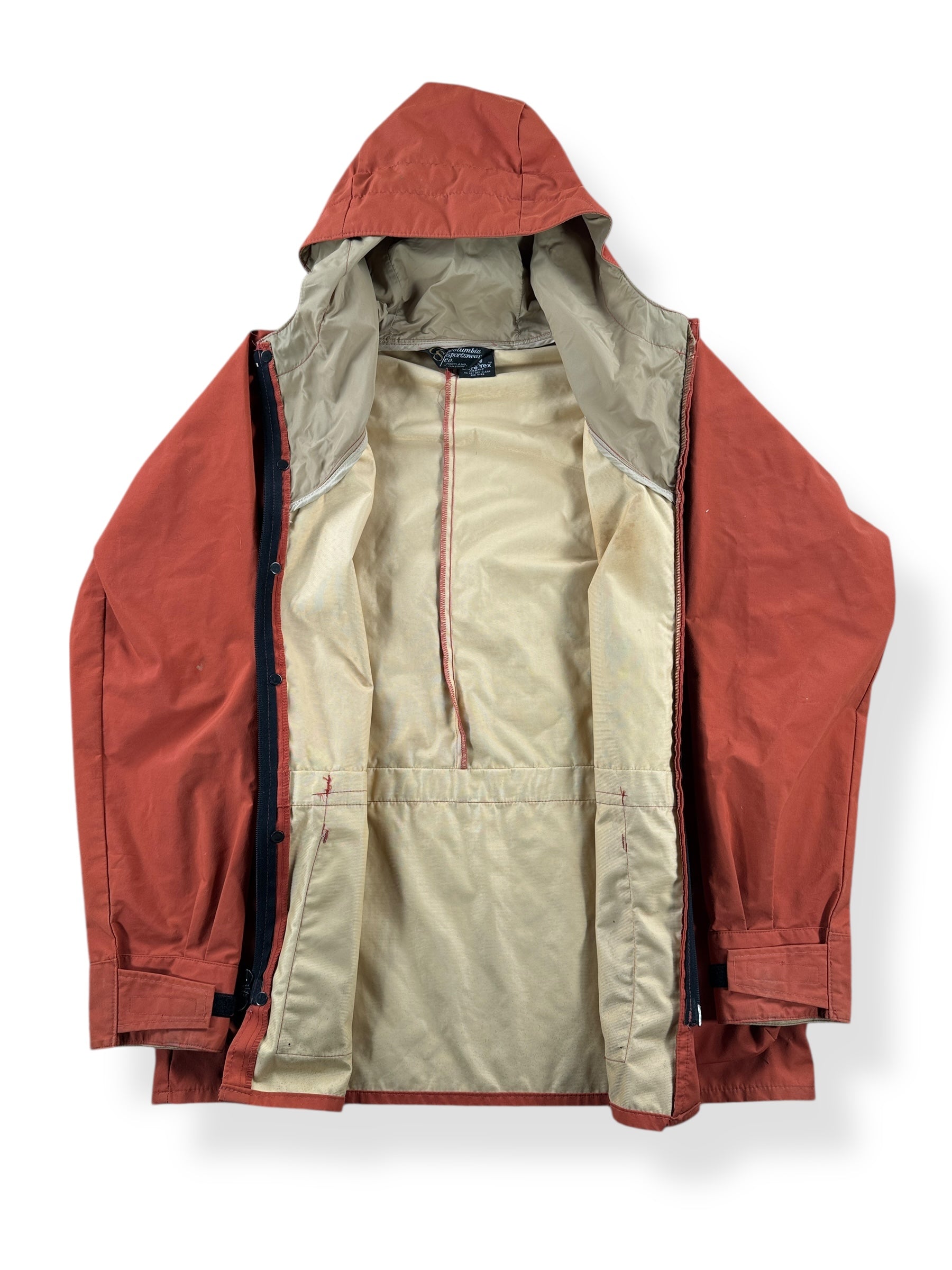 Inside of Vintage Columbia Sportswear Mountain Parka SZ M