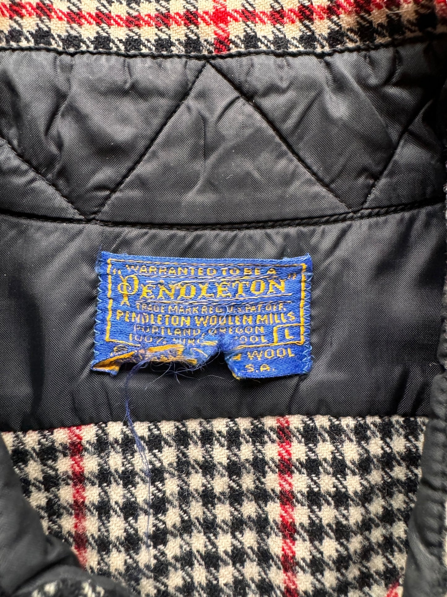 tag on Vintage Pendleton Black/White/Red Wool Flannel SZ L