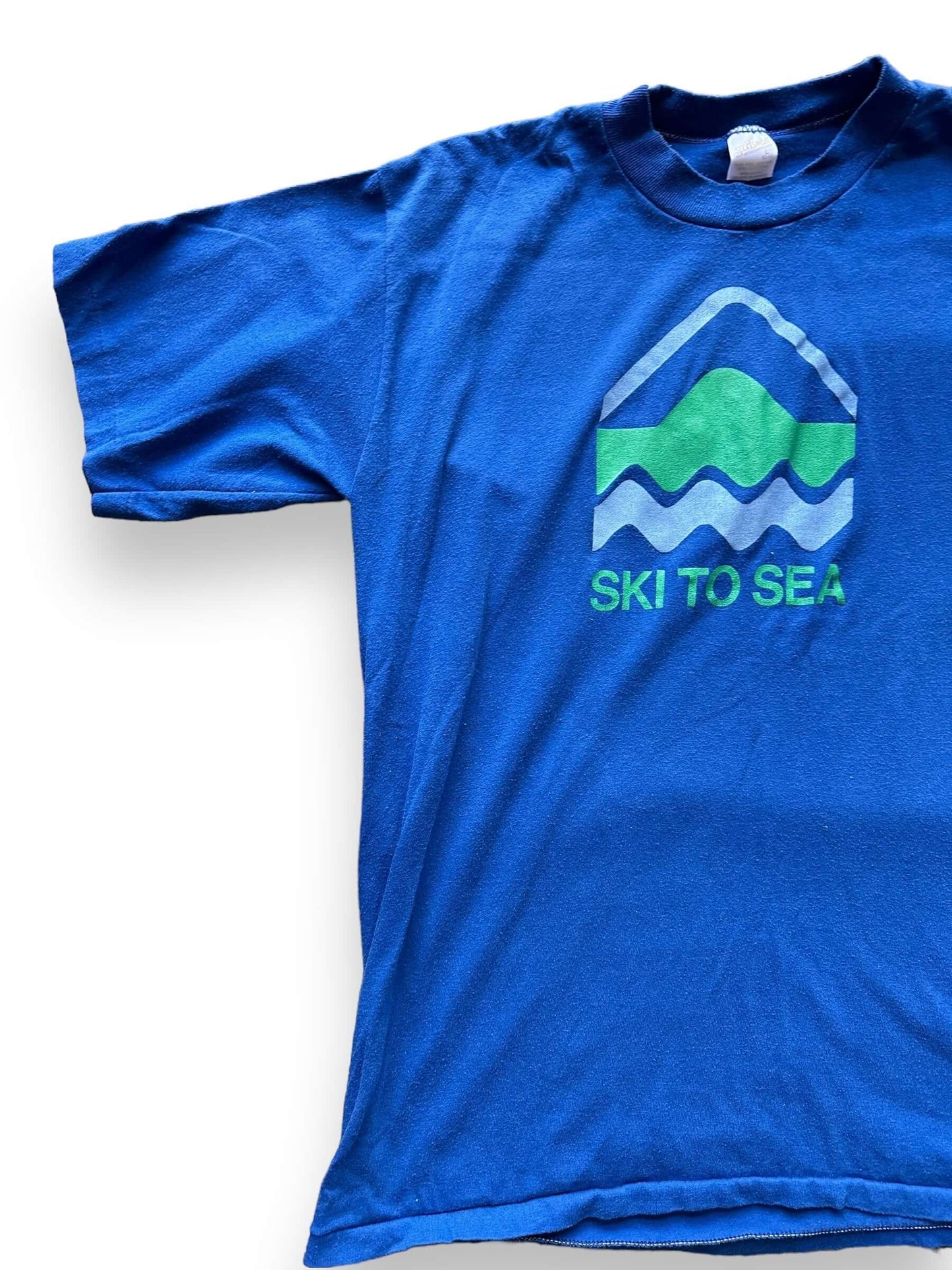 front right of Vintage Ski to Sea Tee SZ M