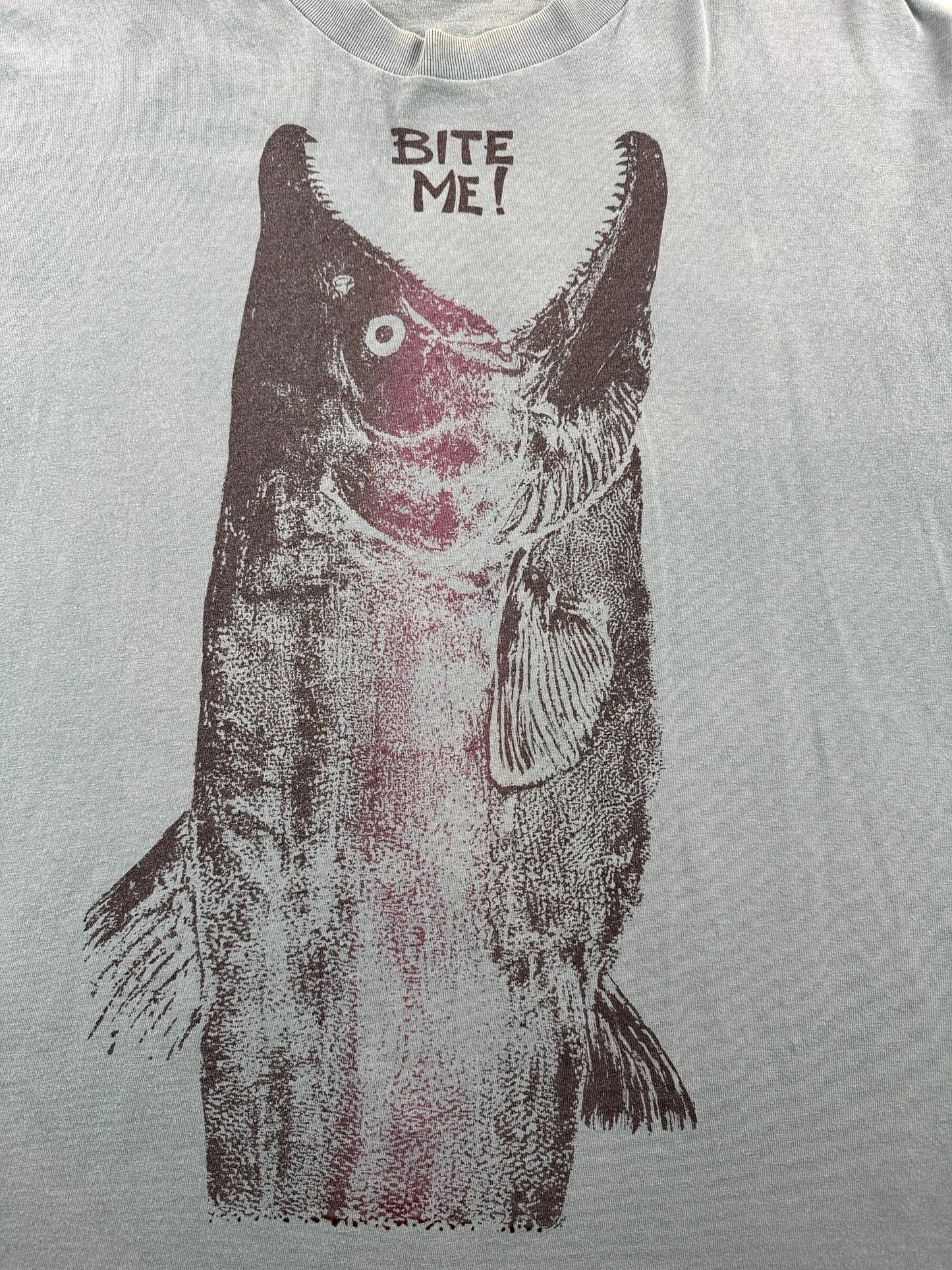 Graphic of Vintage Bite Me Fish Tee SZ XL