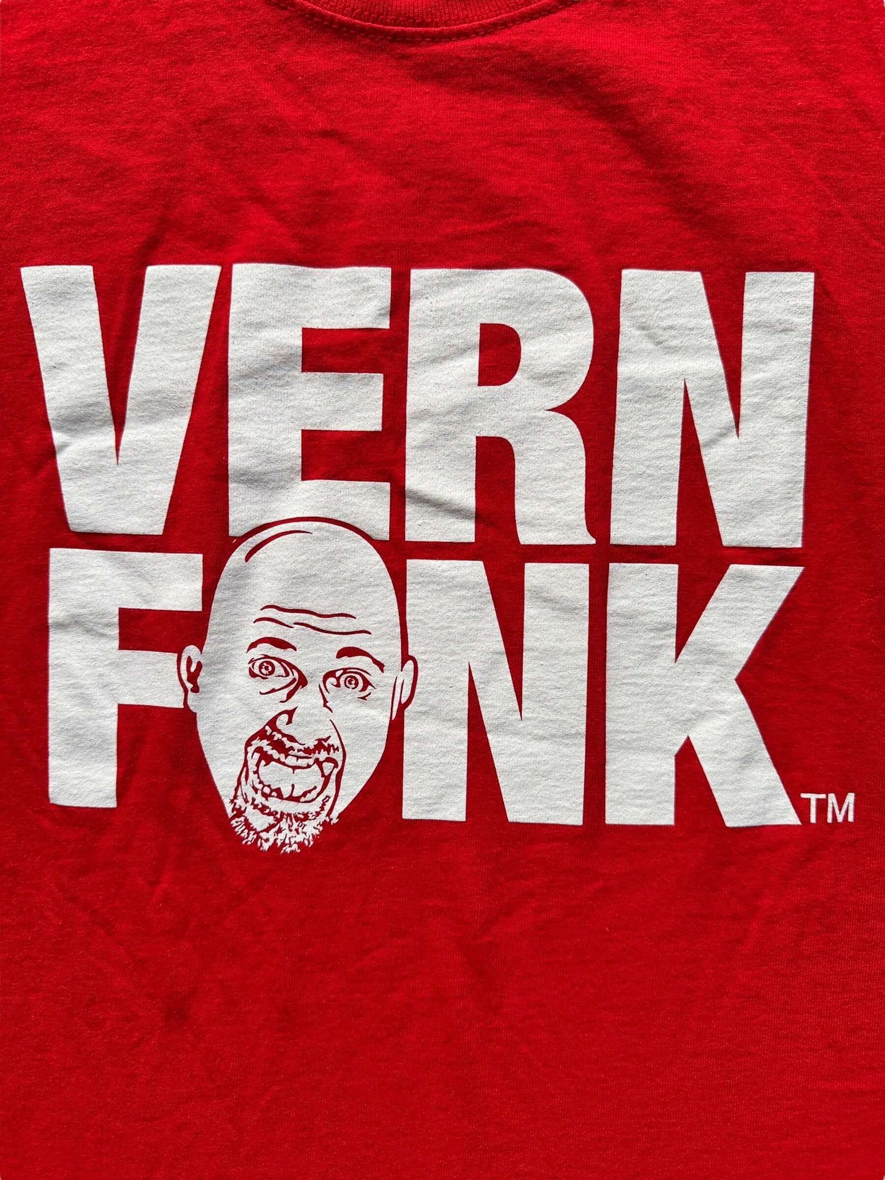 Graphic Close Up of Vintage Vern Fonk Insurance Tee SZ XL