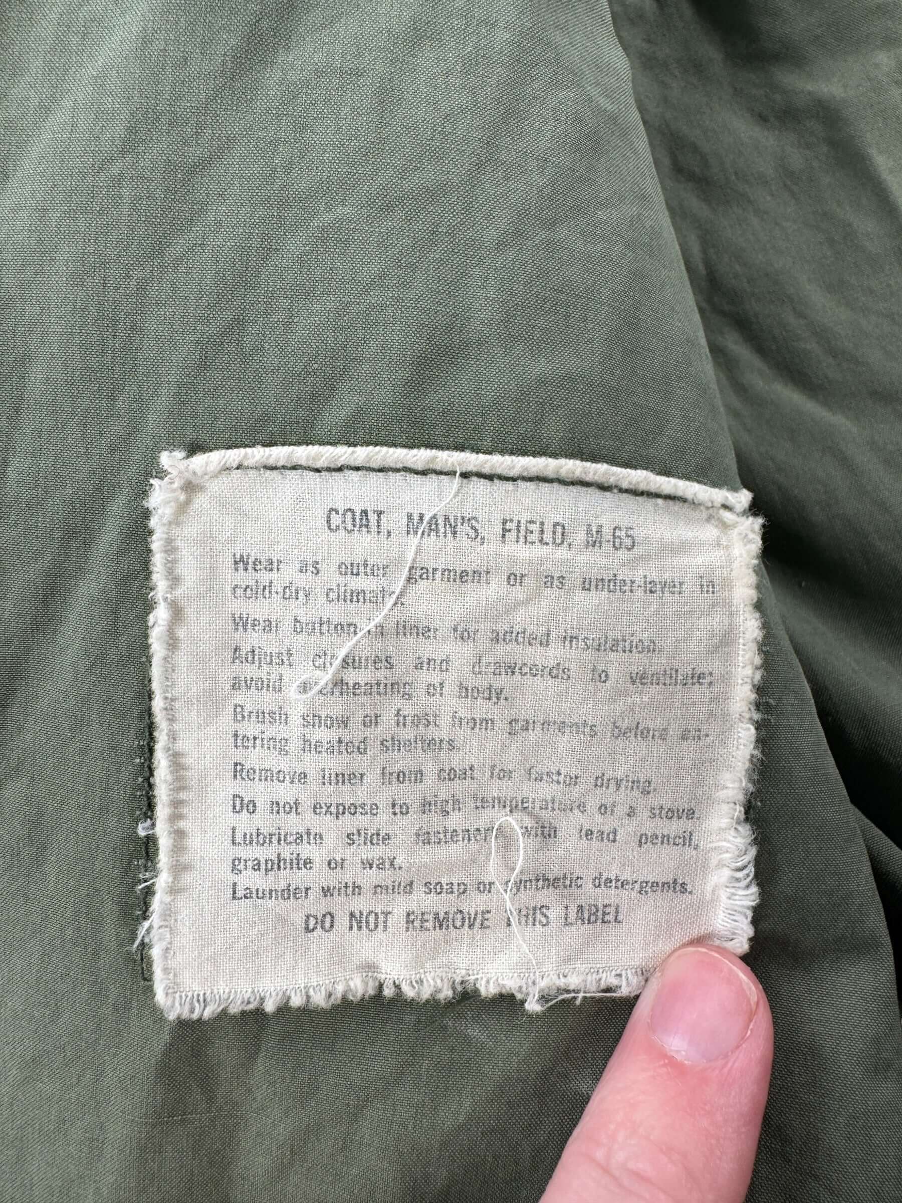 Label on Vintage M-65 Field Jacket SZ L