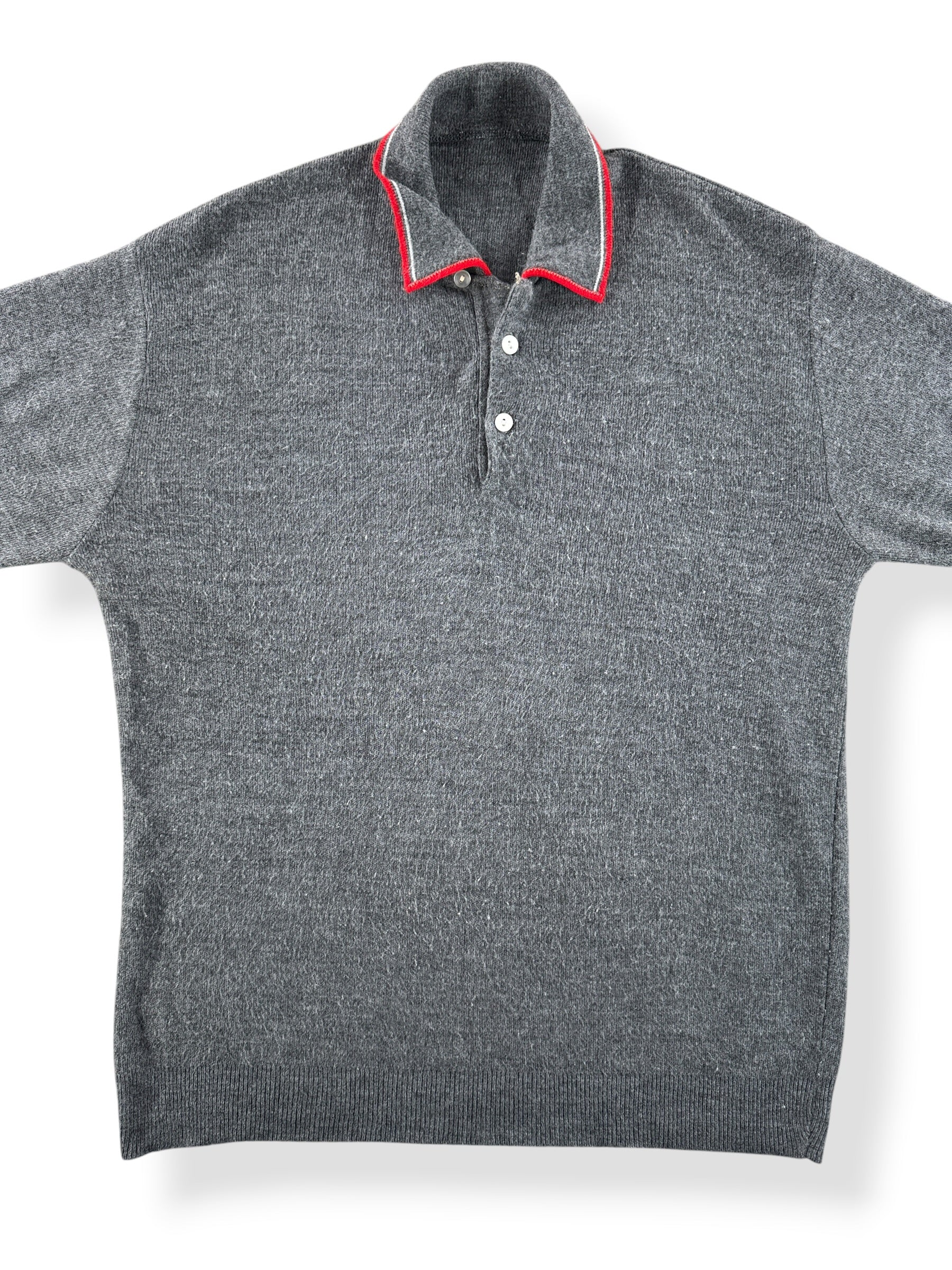 Front Close Up of Vintage Loop Collar Knit Polo SZ M