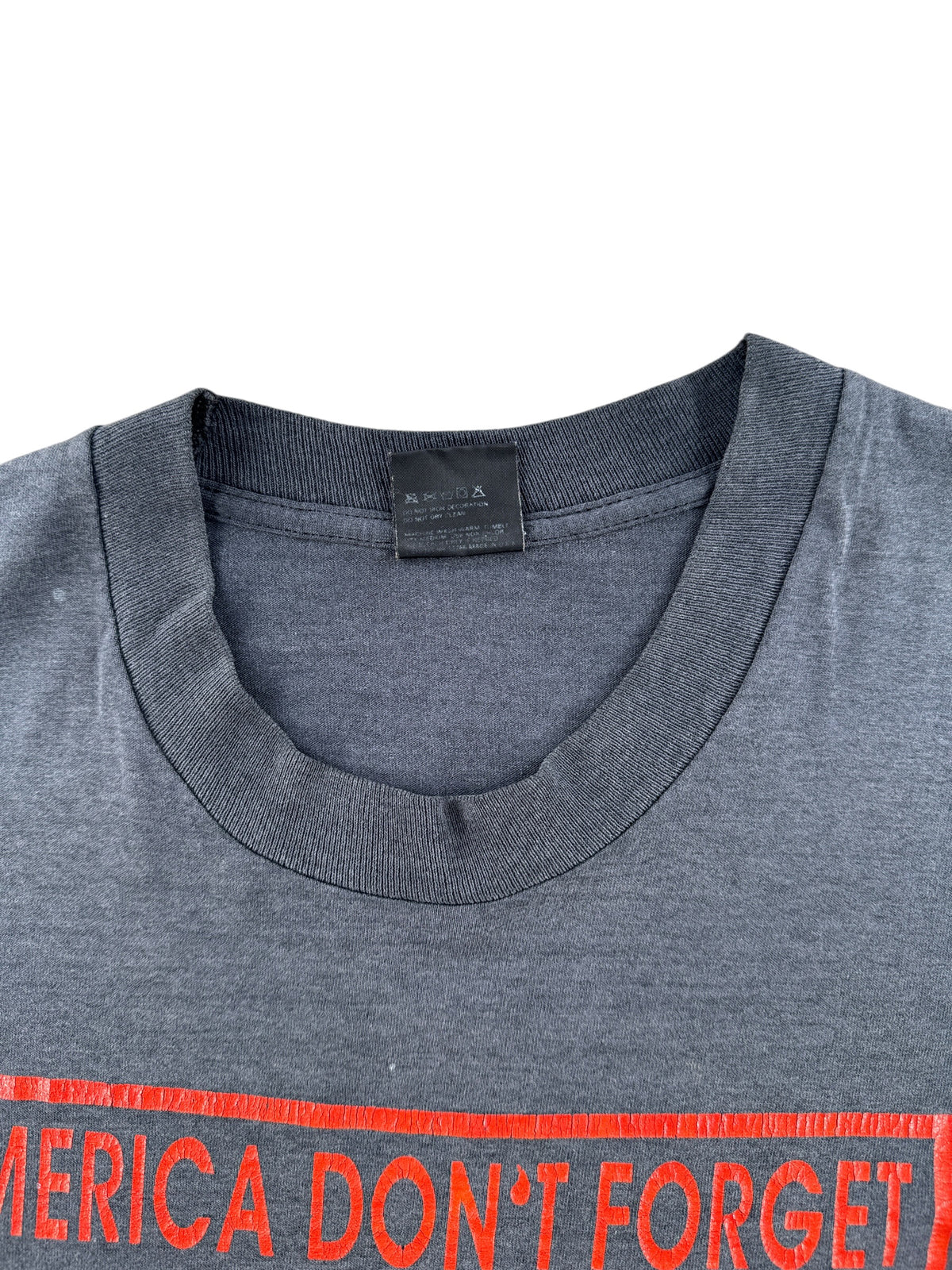 Collar on Vintage America Don't Forget POW-MIA Tee SZ L (Fits M)