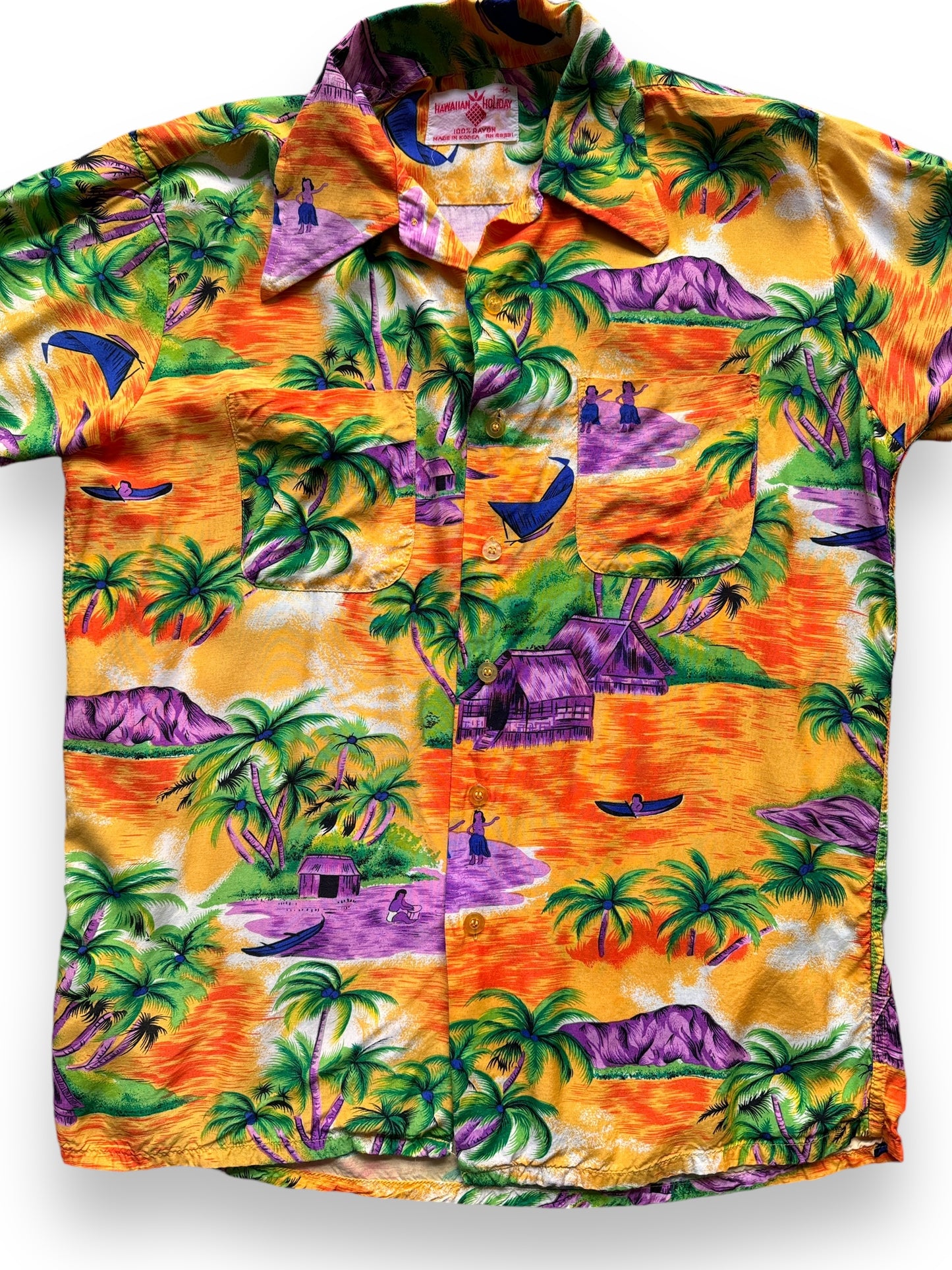 front close up of Vintage Hawaiian Holiday Aloha Shirt SZ M