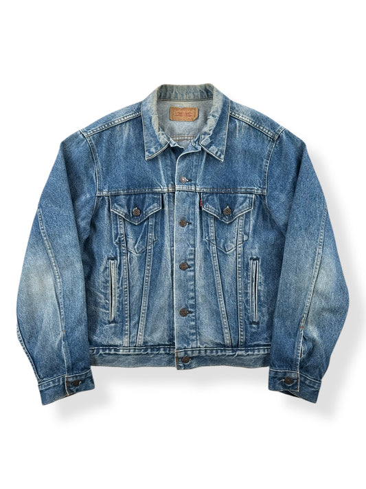 Front of Vintage Levis 4-Pocket USA Made Type III Trucker Jacket SZ 46