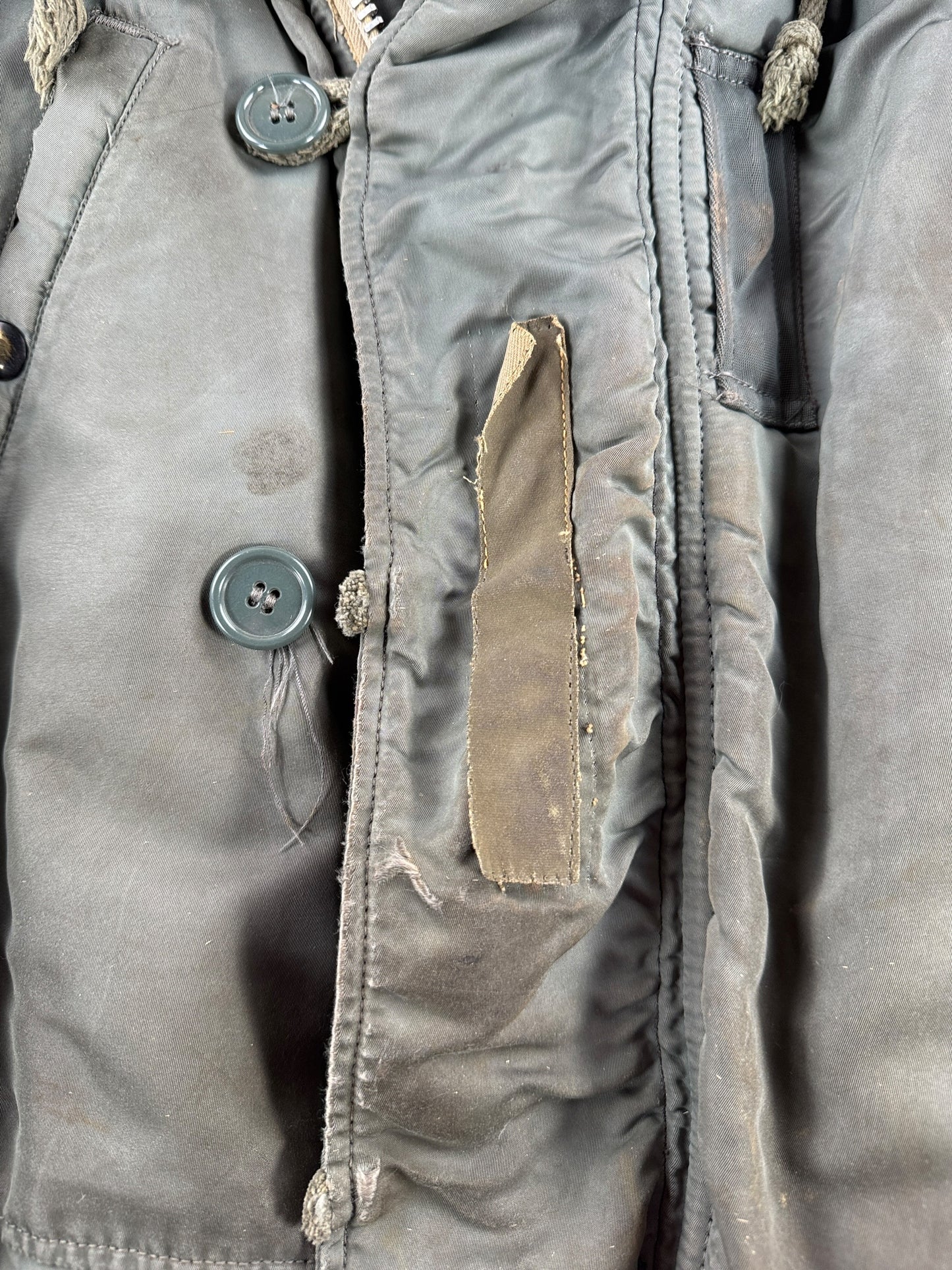Wear on Vintage Thrashed N-3B Snorkel Parka SZ L AS IS