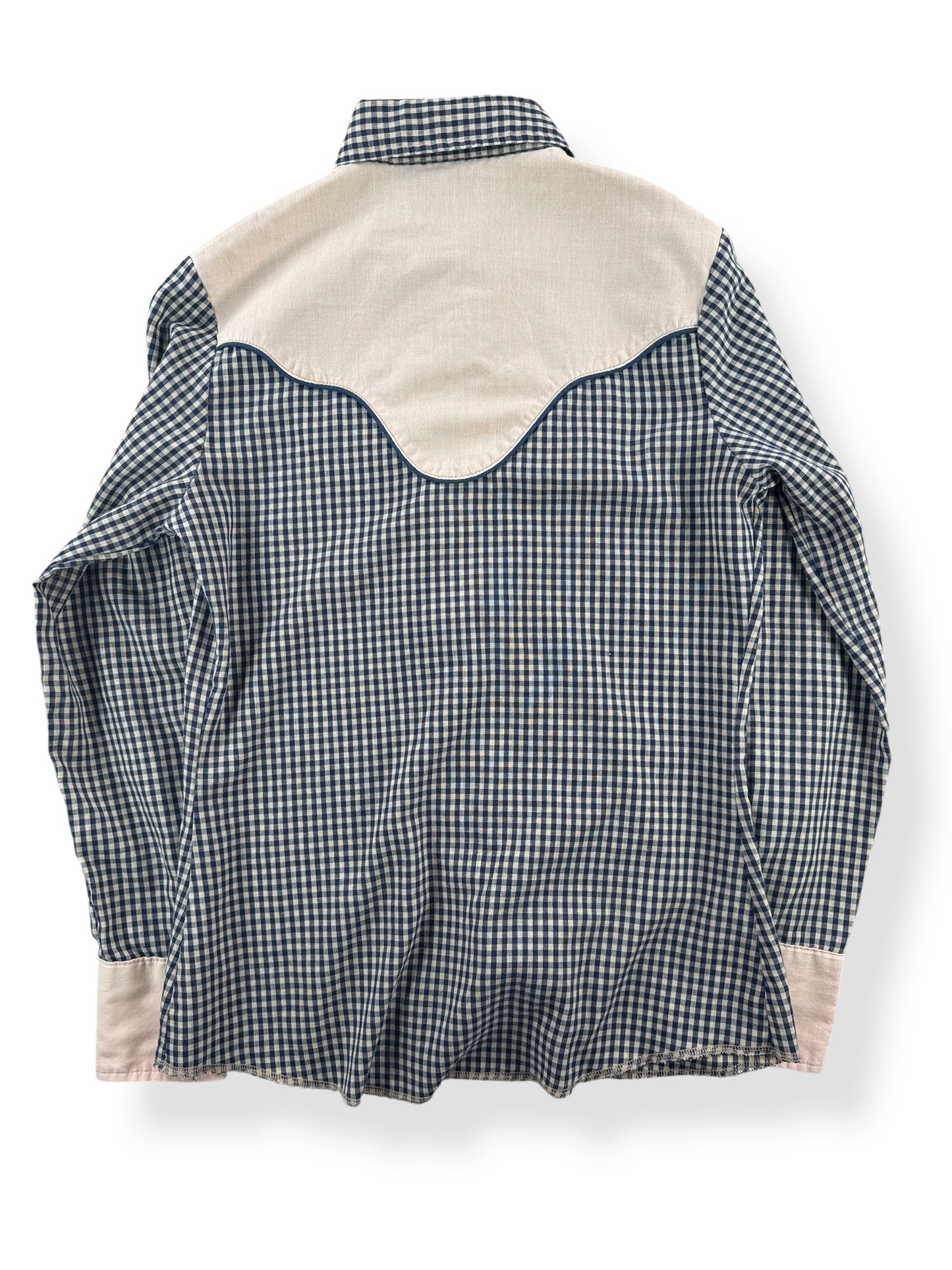 Back of Vintage Authentic Ladies Wrangler Gingham Western Top SZ M