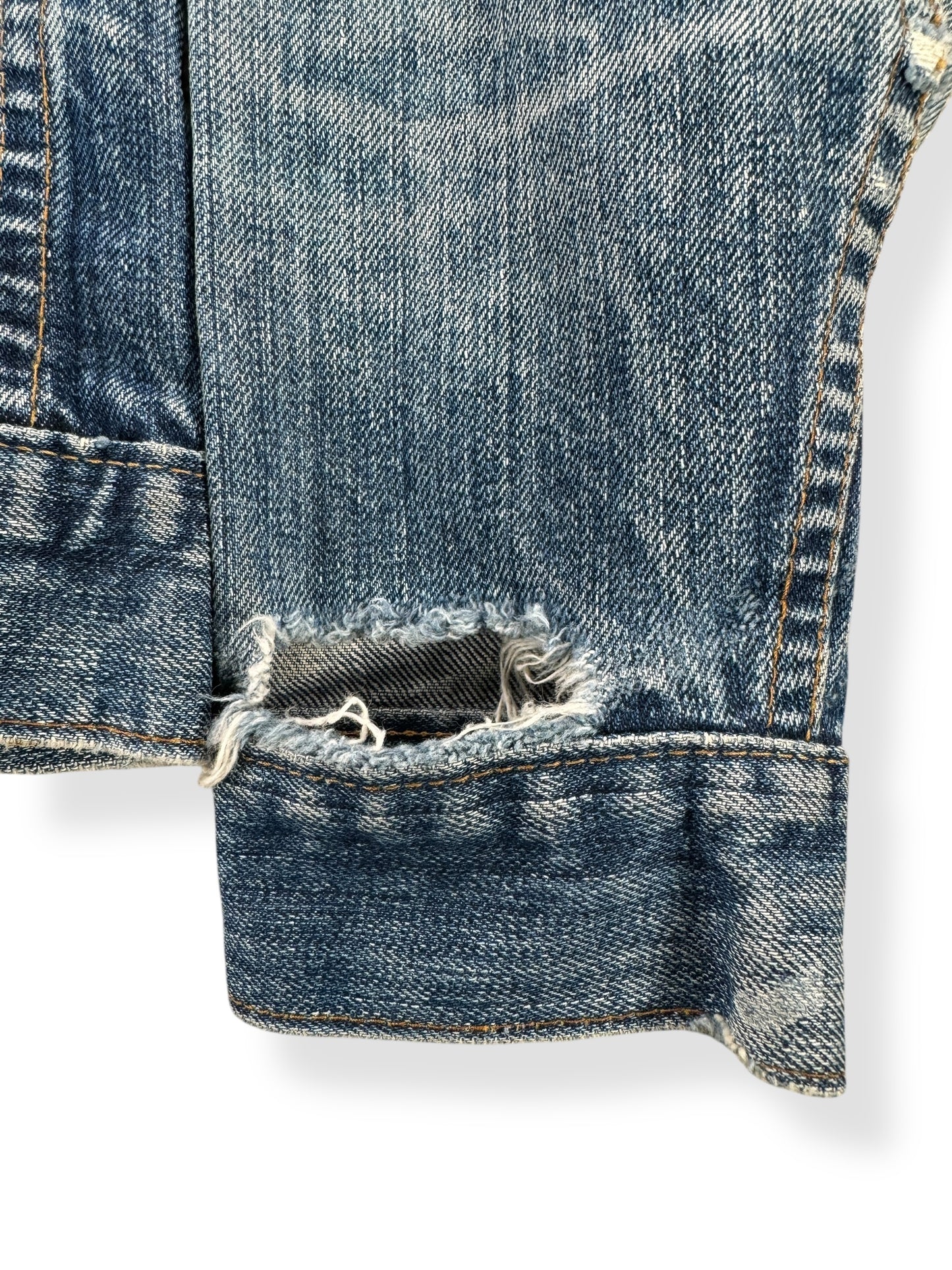 Damaged Cuff on Vintage Levis 2 Pocket Trucker Jacket SZ S