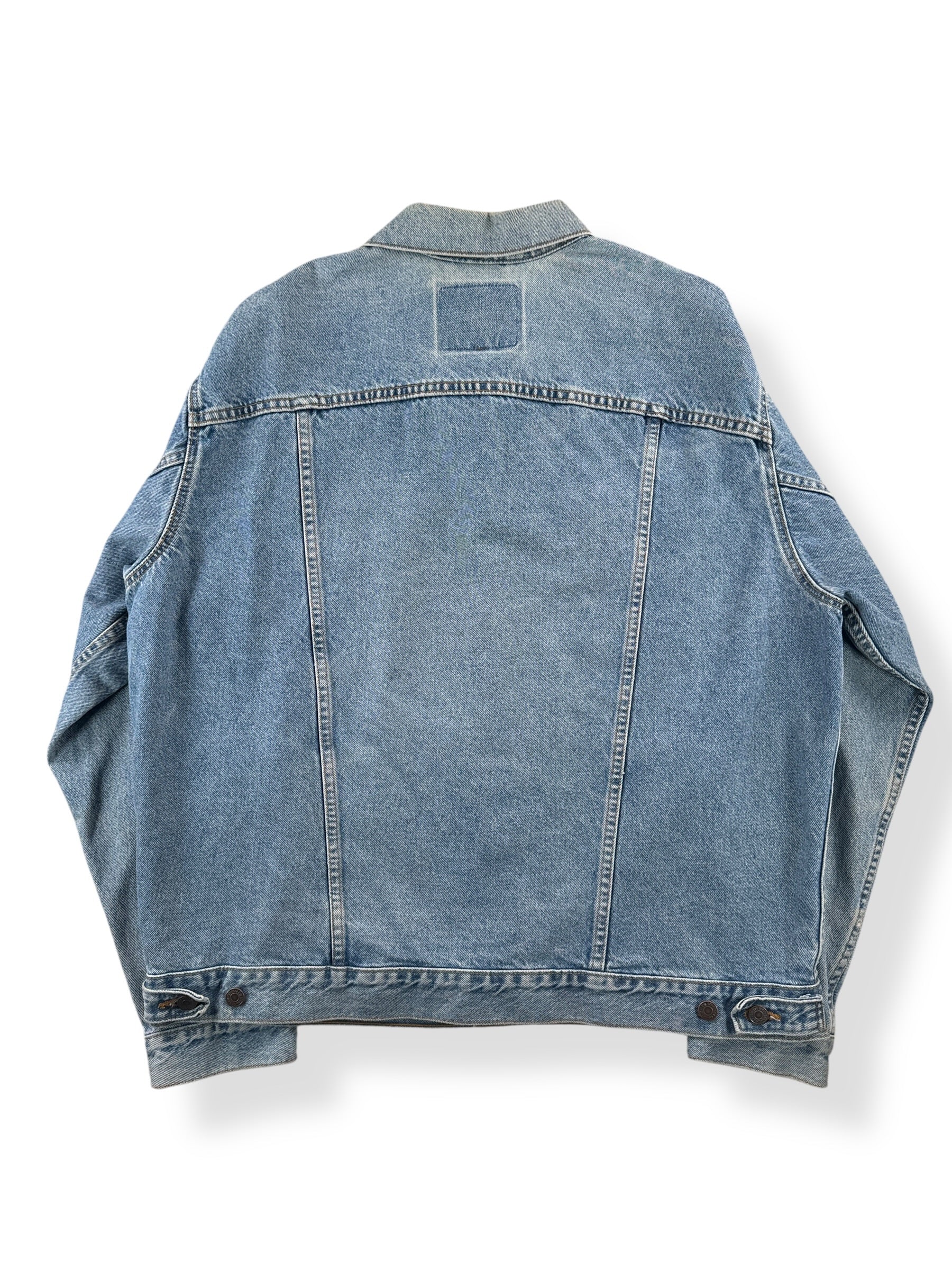 Back of Vintage 90s Levi's Denim Trucker Jacket SZ XL