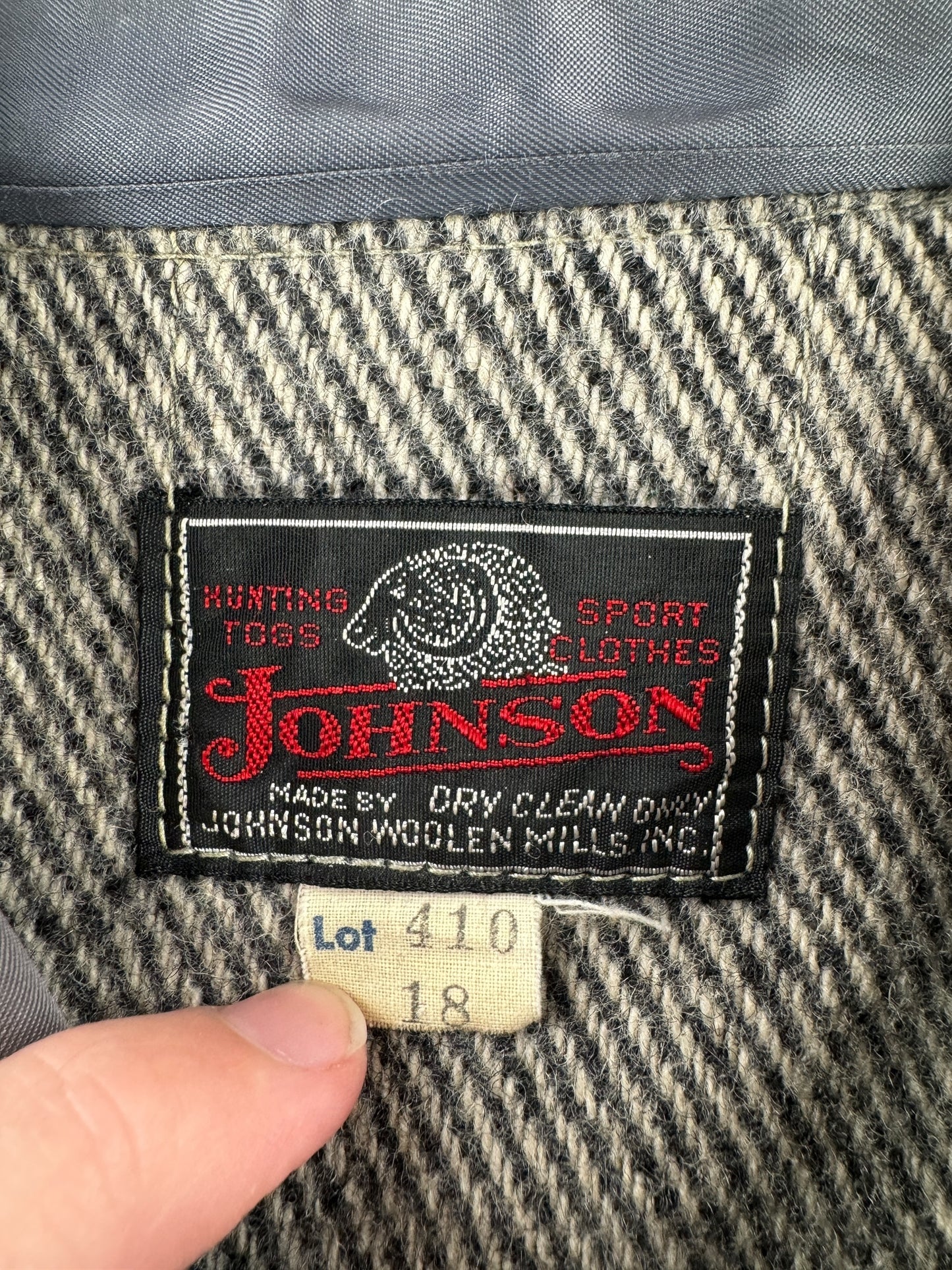 Tag on Vintage Johnson Woolen Mills Grey Herringbone Jacket SZ XL