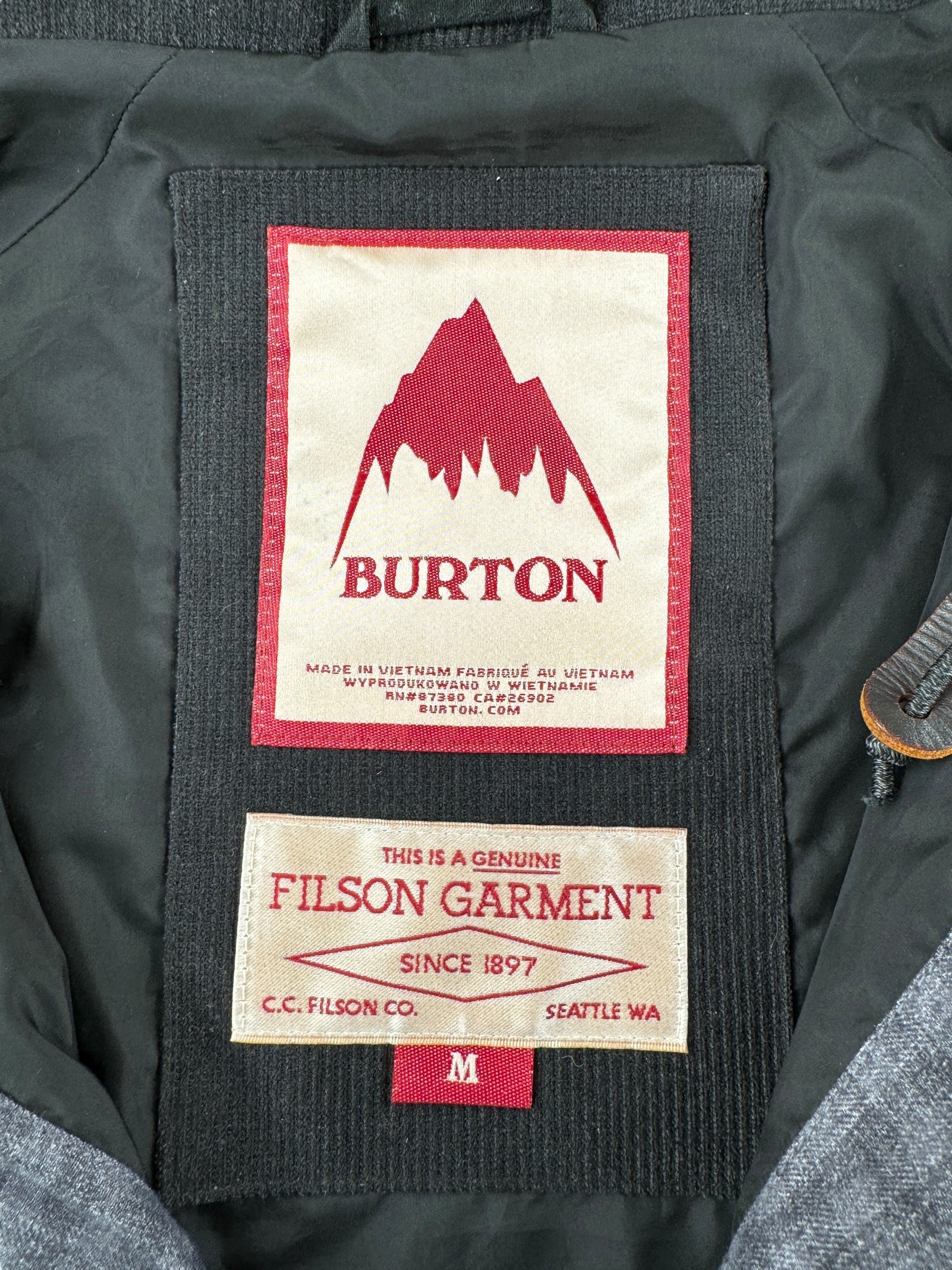Label on Filson x Burton Hellbrook Jacket SZ M