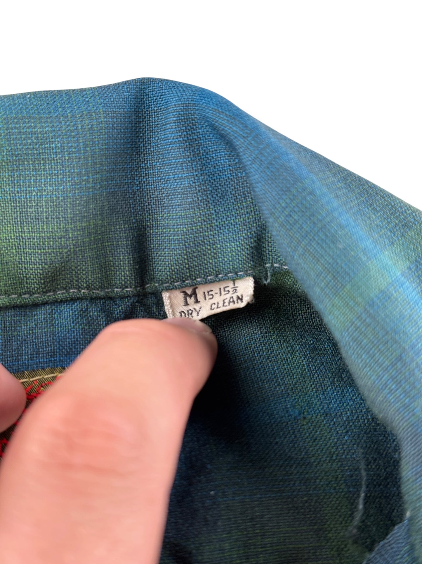 Size tag on Vintage Woolshire Shadow Plaid Loop Collar Shirt SZ M - AS IS