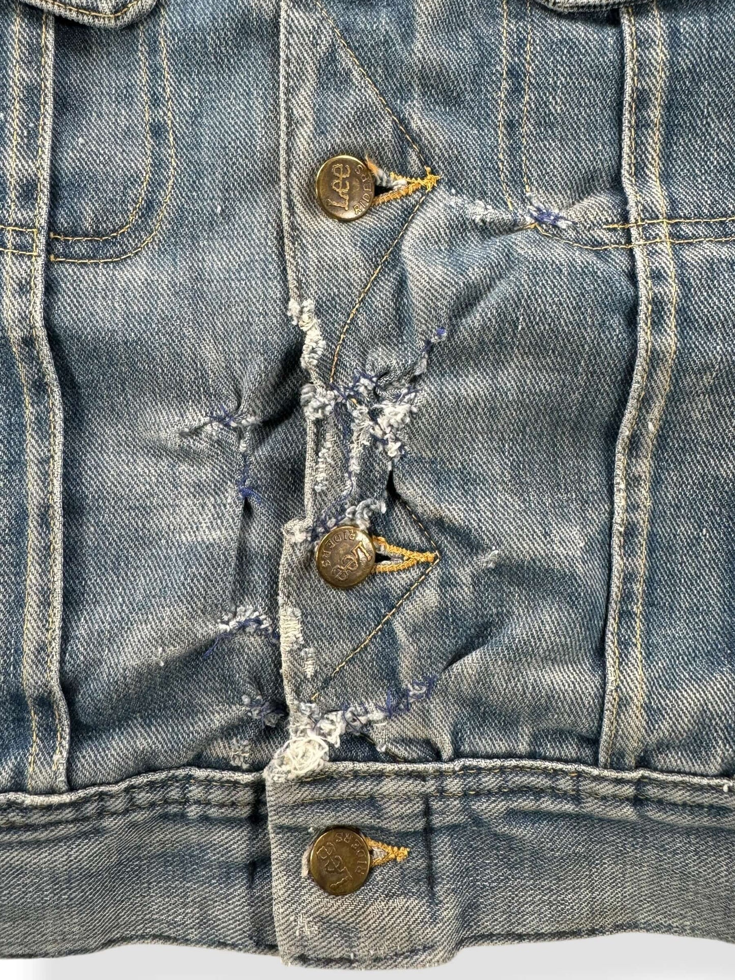 Repairs on Vintage 80s Era Mickey Mouse Crewneck SZ L