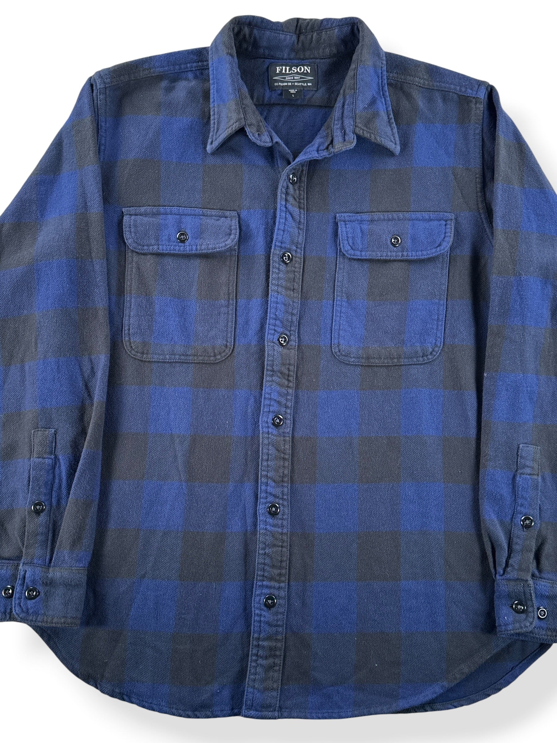 Front Close Up of Filson Vintage Flannel Work Shirt SZ L