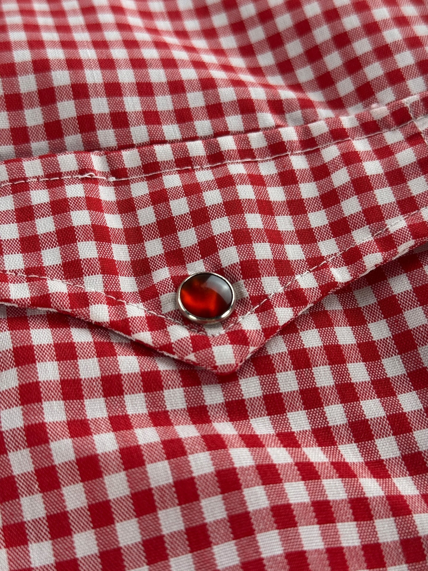 Button on Vintage Wrangler Red Gingham Pearlsnap SZ 15 1/2