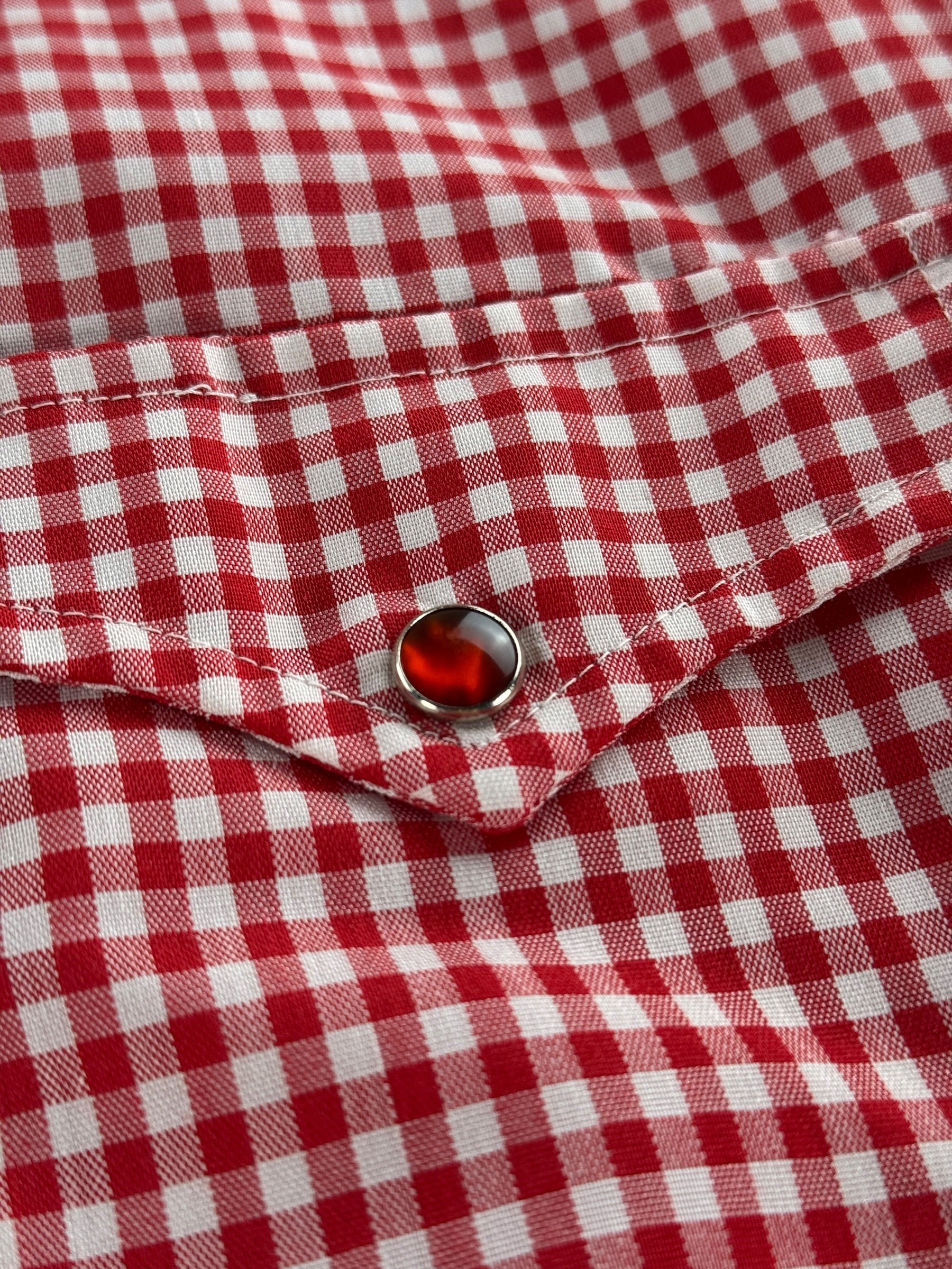 Button on Vintage Wrangler Red Gingham Pearlsnap SZ 15 1/2