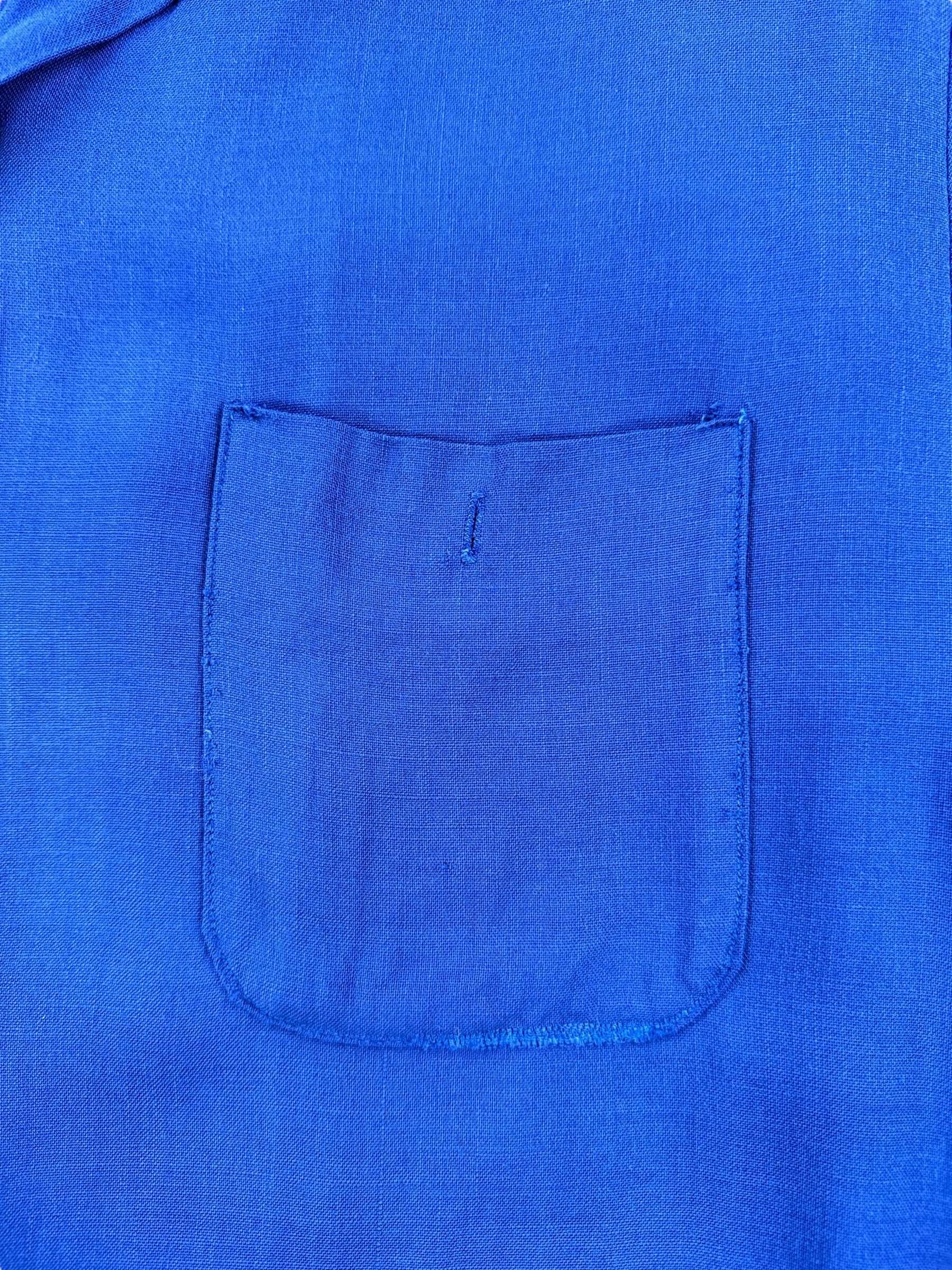 Missing Button on Vintage Mr Joel Deep Blue Loop Collar Short Sleeve Shirt SZ L