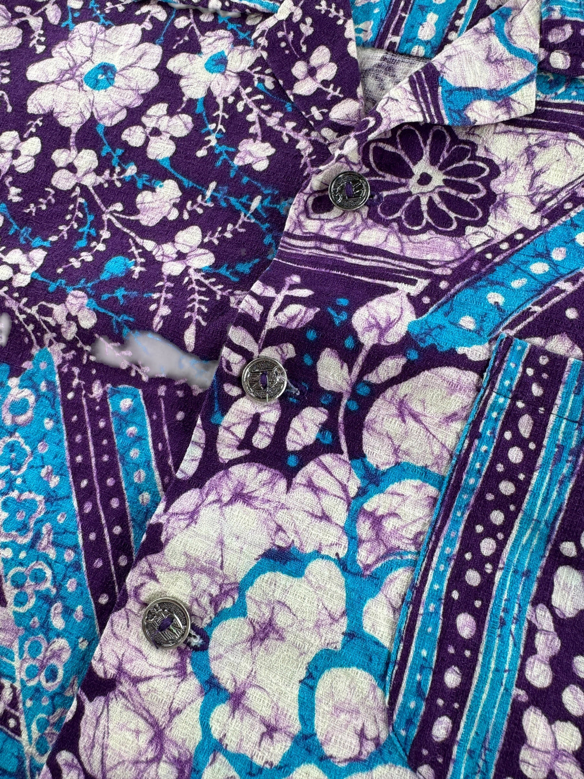 Button on Vintage Purple Barkcloth Aloha Shirt SZ M/L