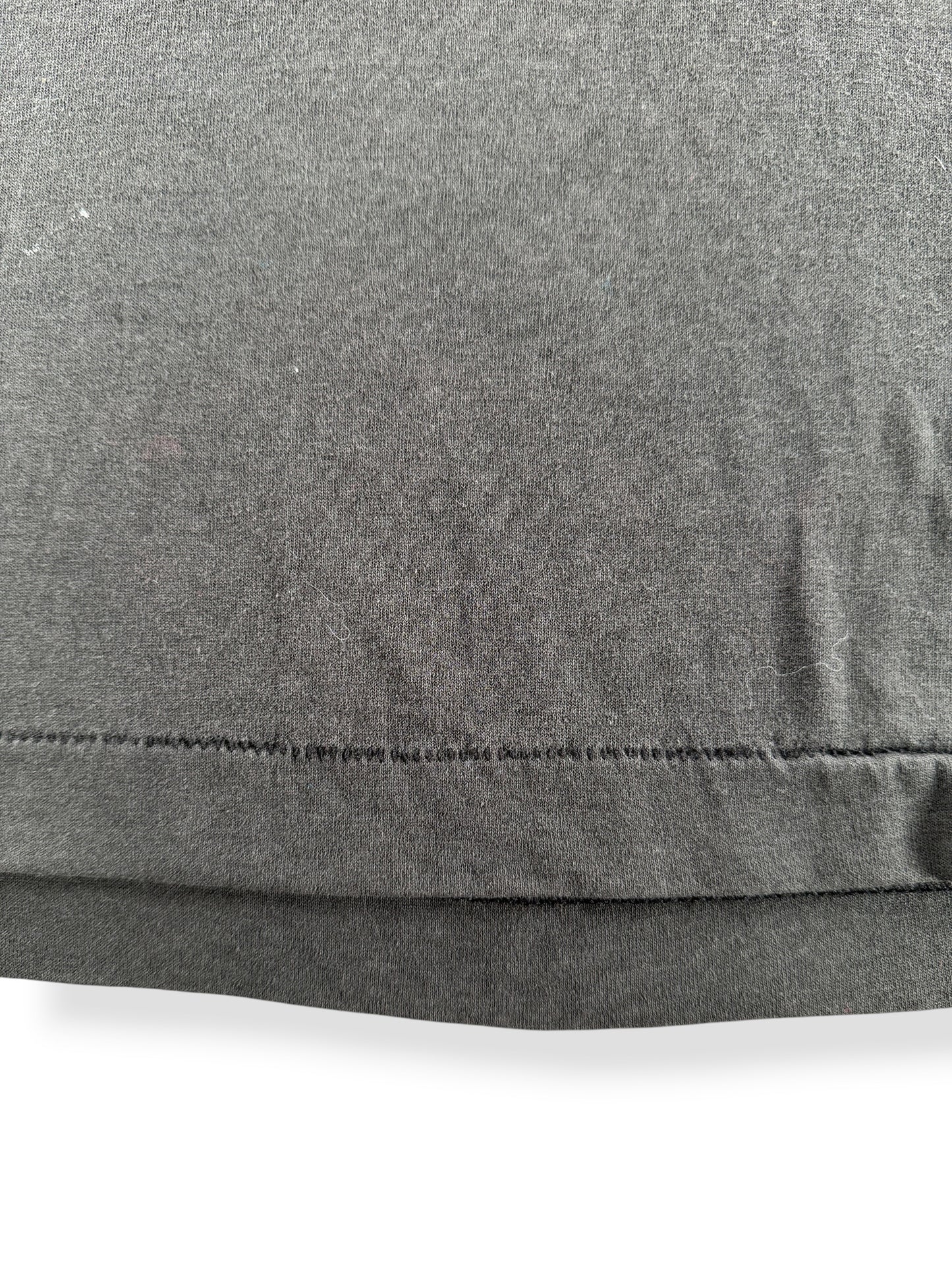 Single stitch bottom seam of Vintage 80's L. Ron Hubbard Novel Tee SZ S