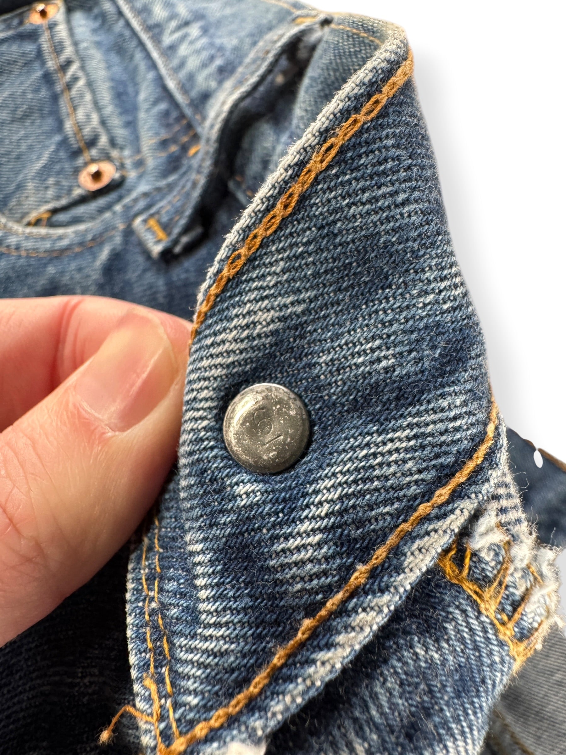 Button Stamp on Vintage Double Stitch 80s Levis 501 Redline Jeans W38