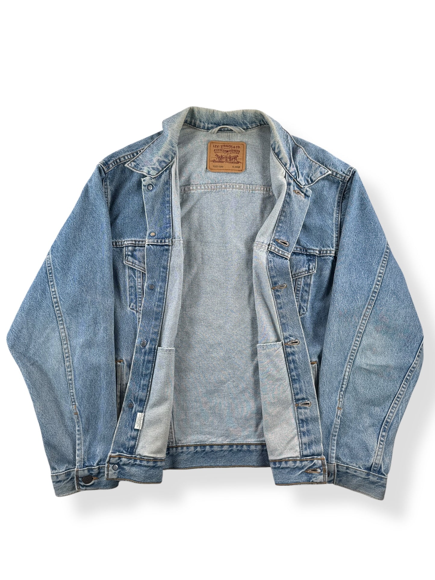 Inside of Vintage 90s Levi's Denim Trucker Jacket SZ XL