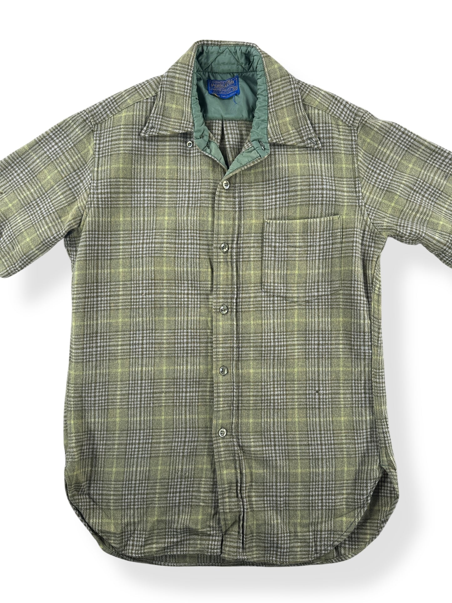 Front Close Up of Vintage Pendleton Short Sleeve Flannel SZ M AS IS