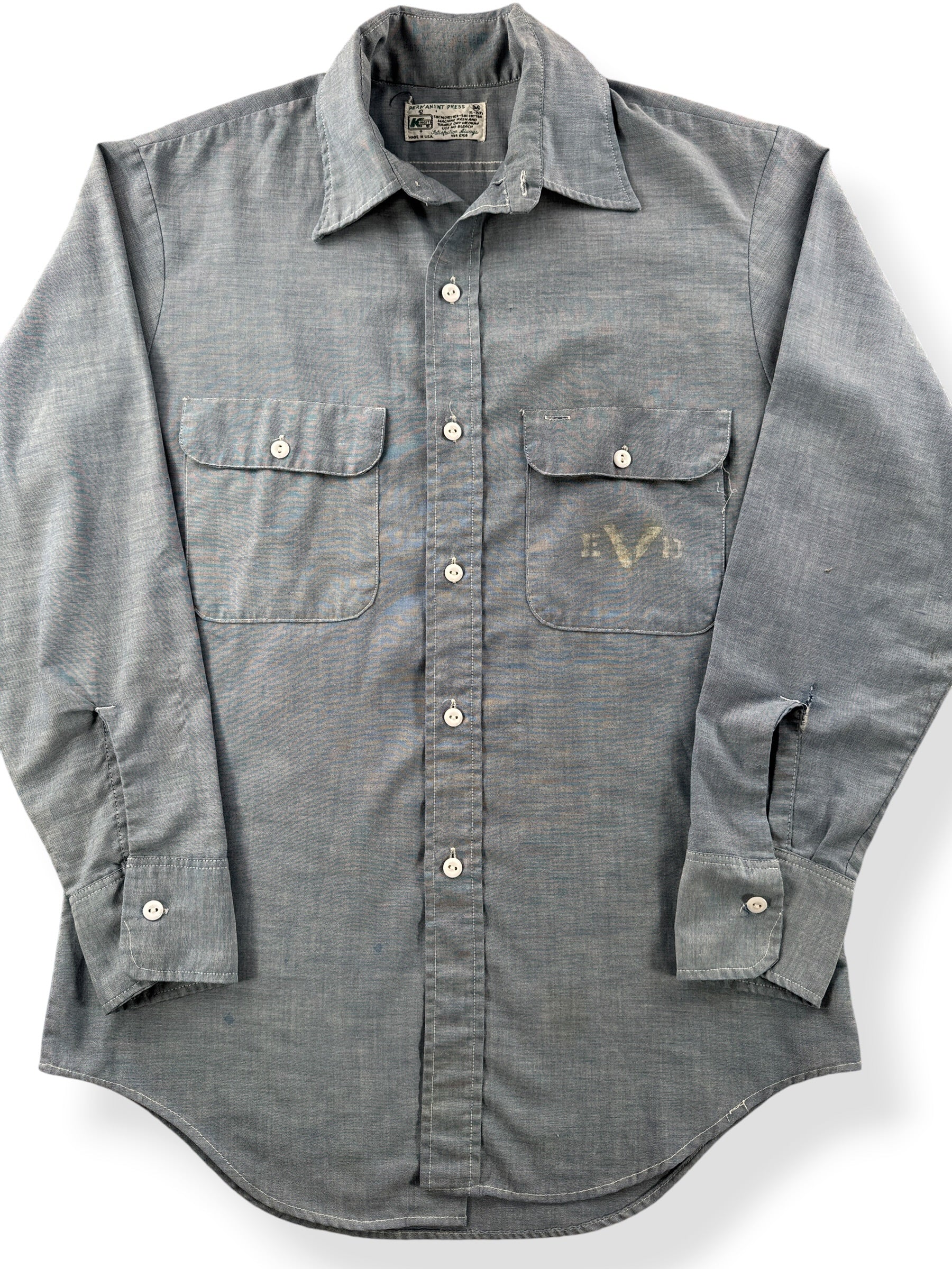 Close-up of Vintage K Mart Cotton Poly Chambray W/ Tiger Painting SZ M