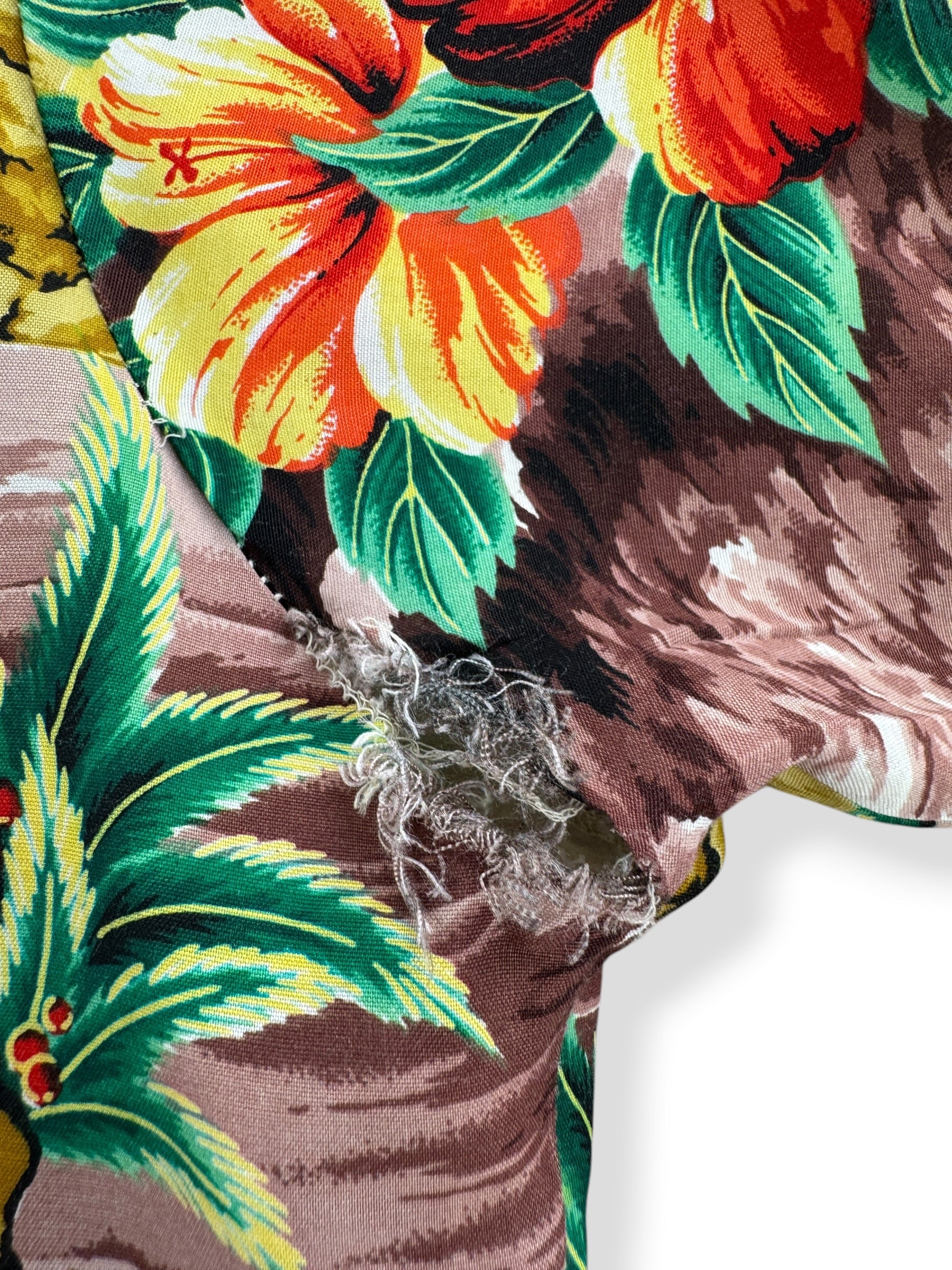 Hole on Vintage Pali Hand Printed Rayon Aloha Shirt SZ L AS IS