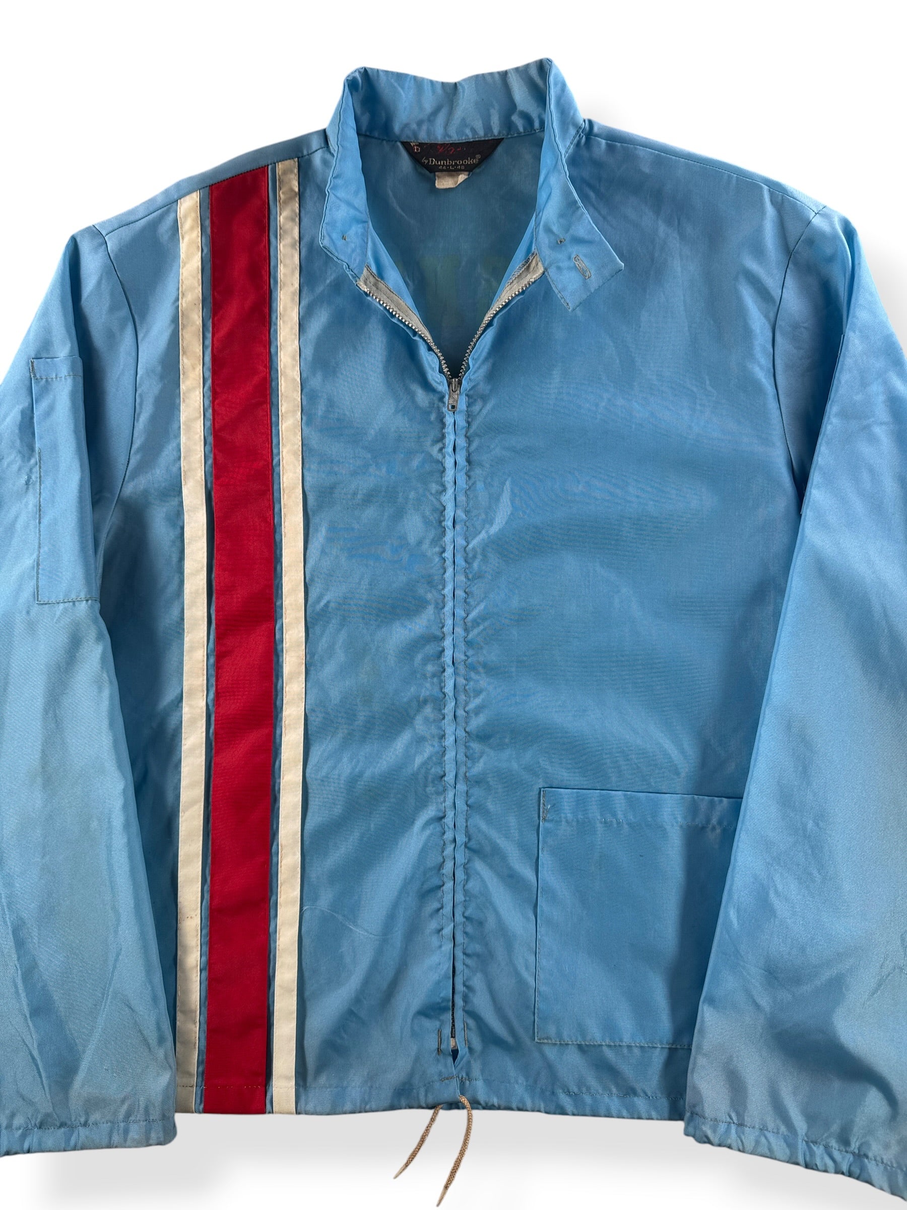 Front Close Up of Vintage Seattle Friendly Tavern Snoopy Jacket SZ XL