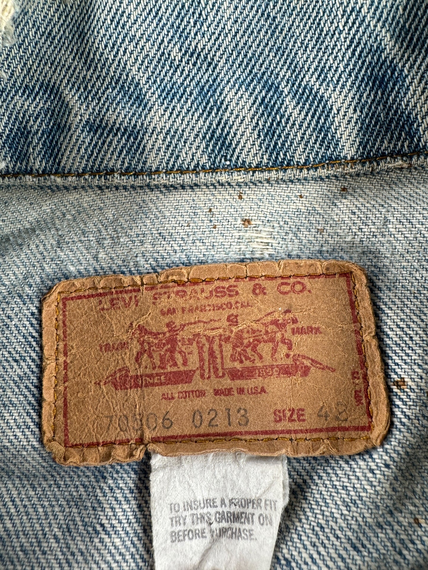 Label on Vintage Levi's 4 Pocket Denim Trucker Jacket SZ 42