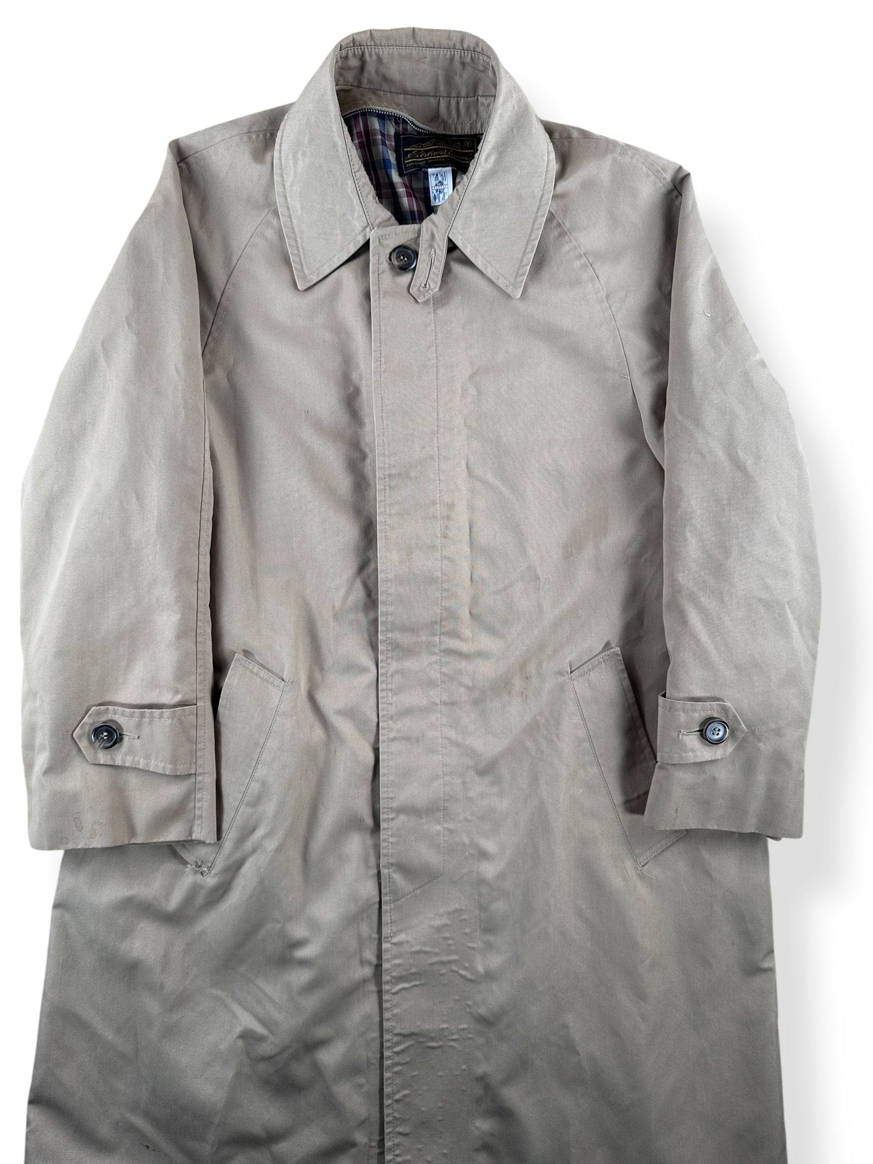 Front Close Up of Vintage Eddie Bauer Nylon/Cotton Blend Trench Coat SZ L