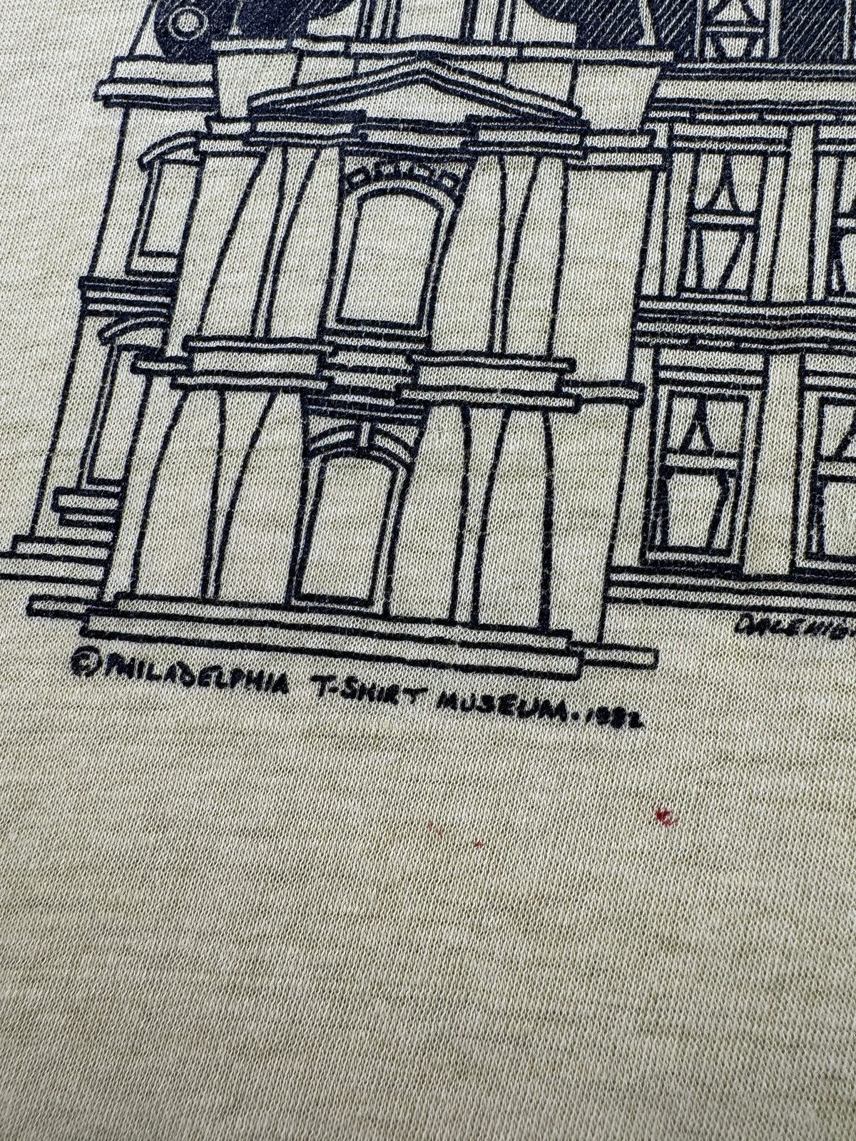 1982 copyright on Vintage Expose Yourself to Philadelphia Tee SZ S