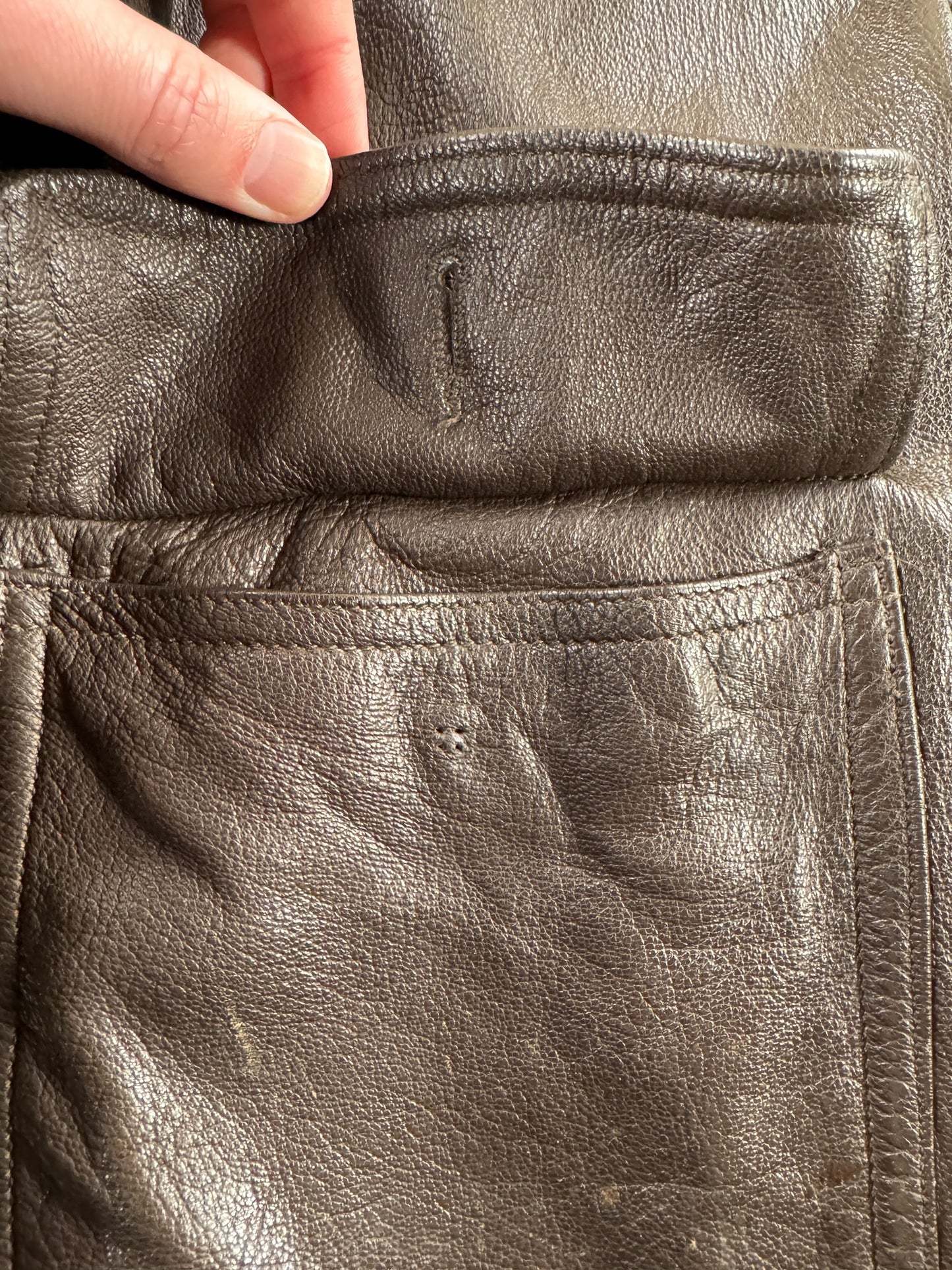 Missing Button on Vintage Military G1 Leather Jacket SZ L
