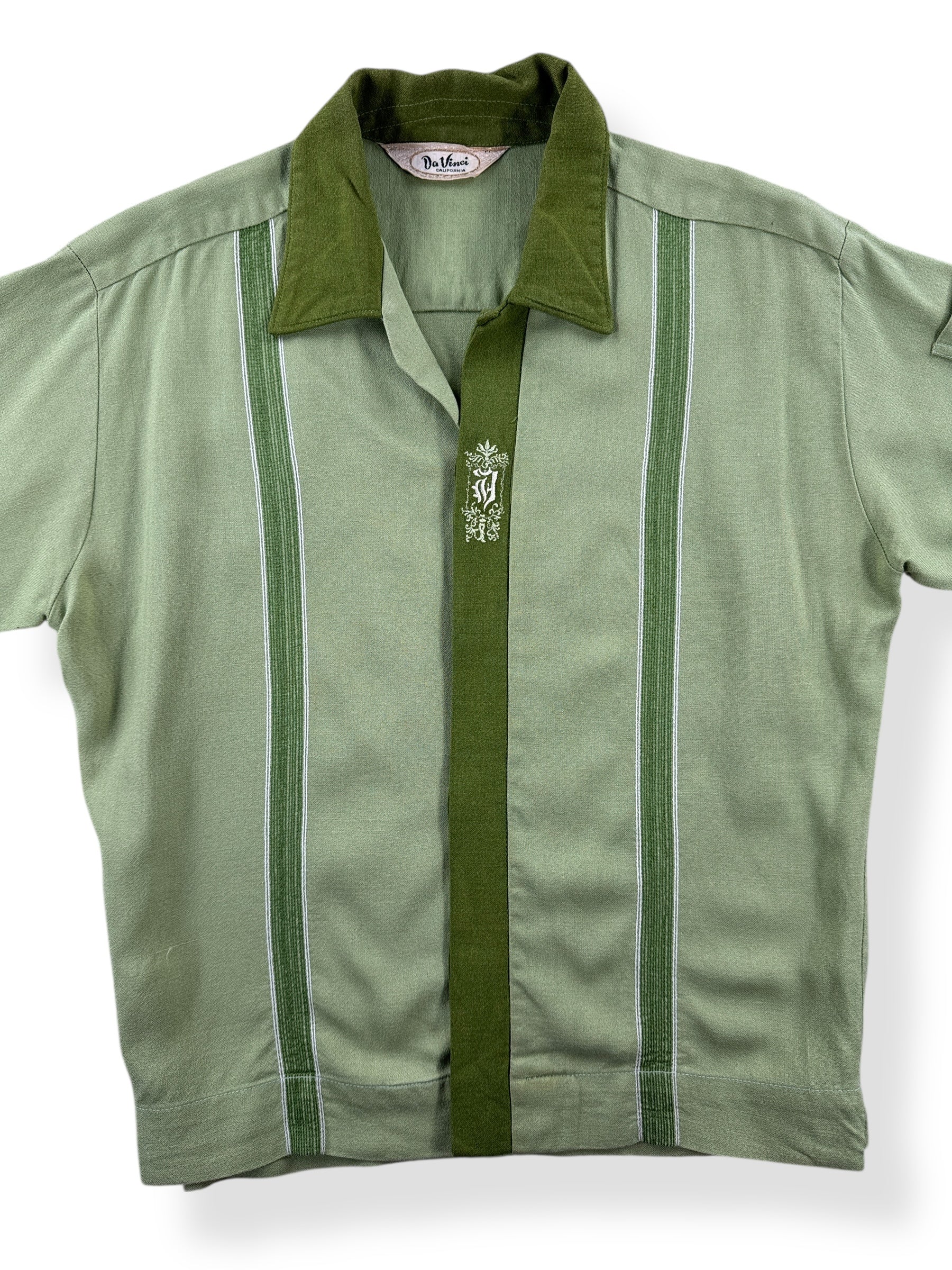Front Close Up of Vintage Davinci Green Two Tone Loop Collar Shirt SZ M