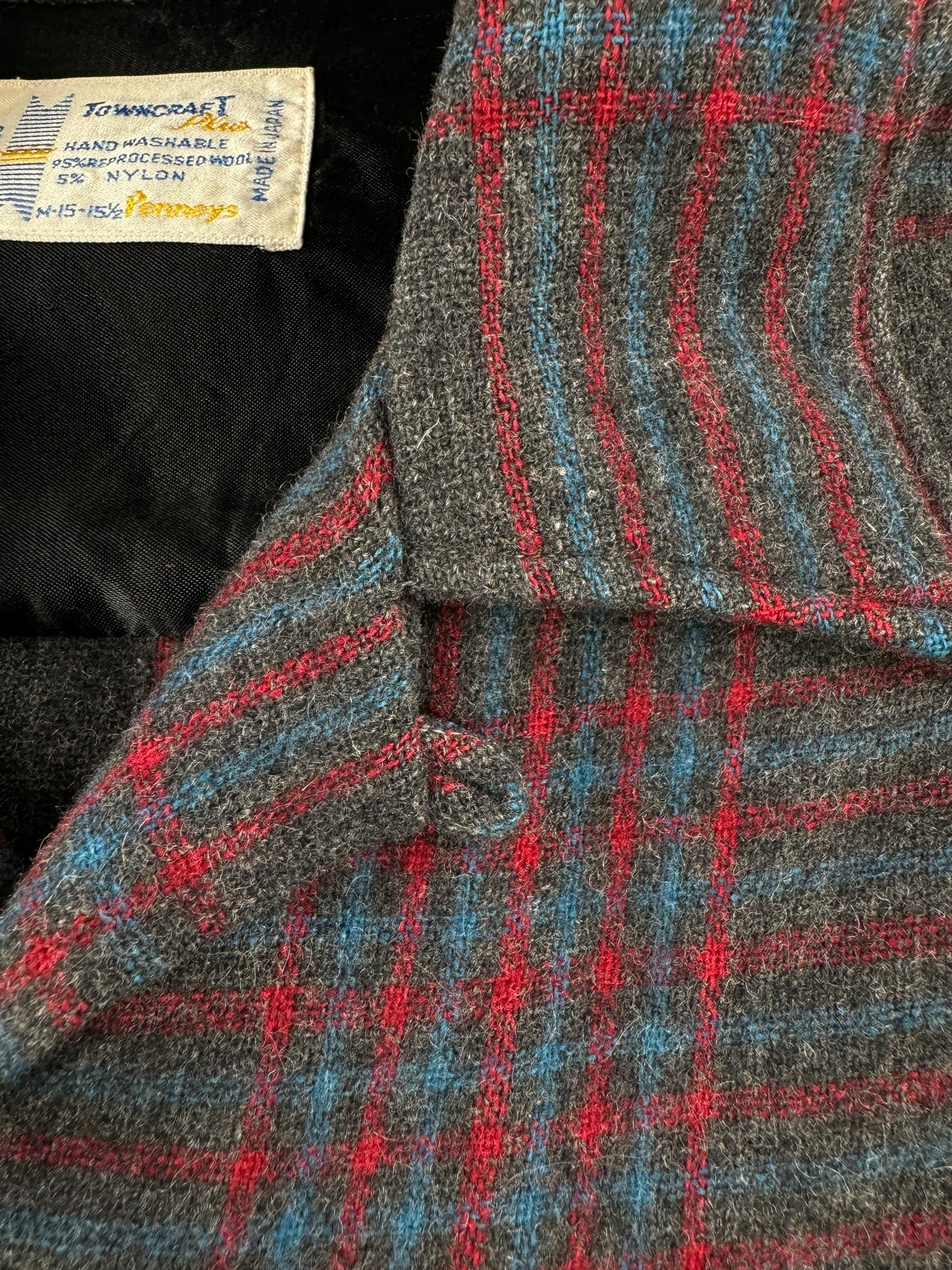 Loop Collar on Vintage Penney's Towncraft Wool Board Shirt SZ S