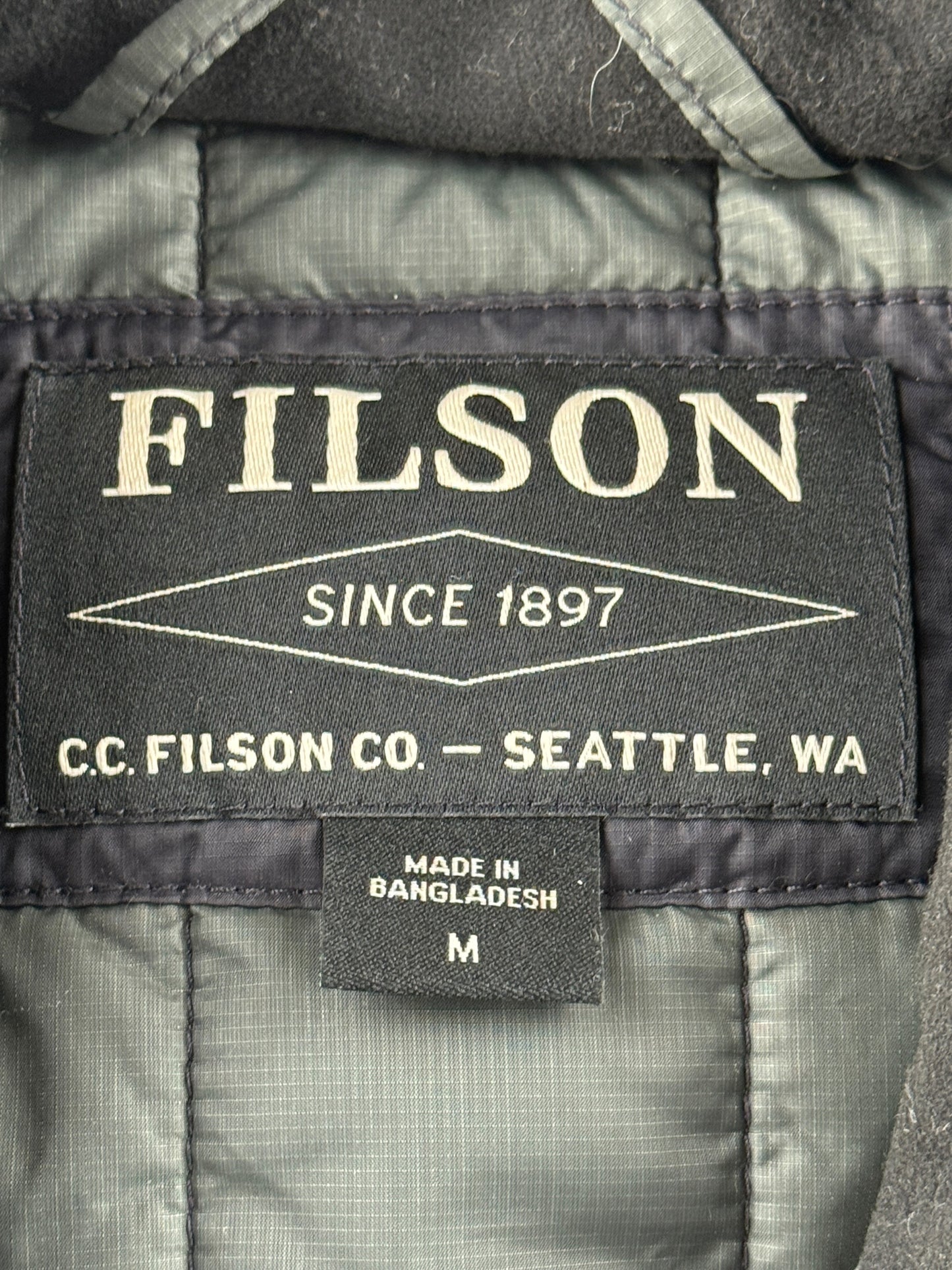 Tag on Filson Quilted Vest SZ M