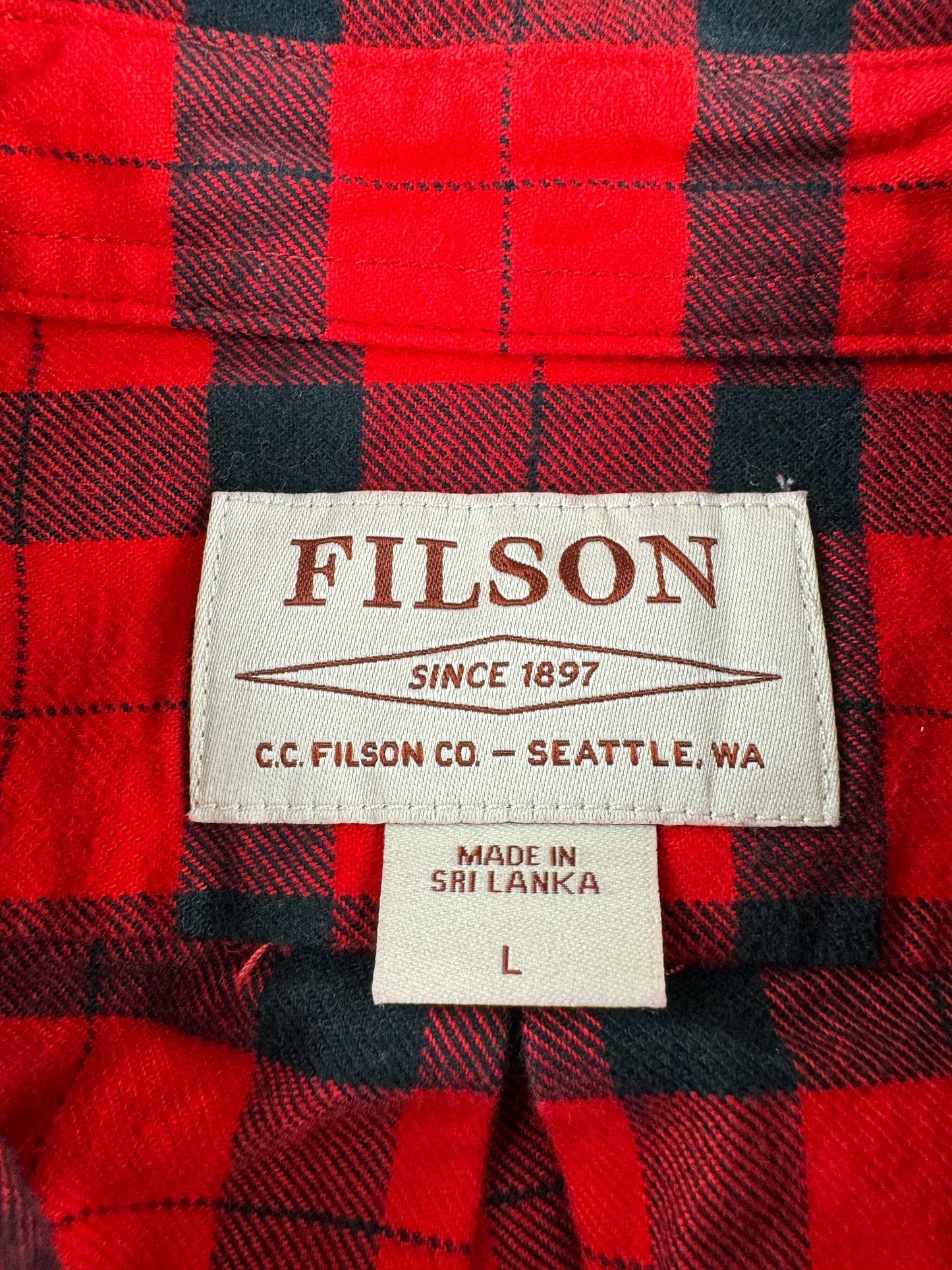 Tag on Filson Red & Black Alaskan Guide Shirt SZ L