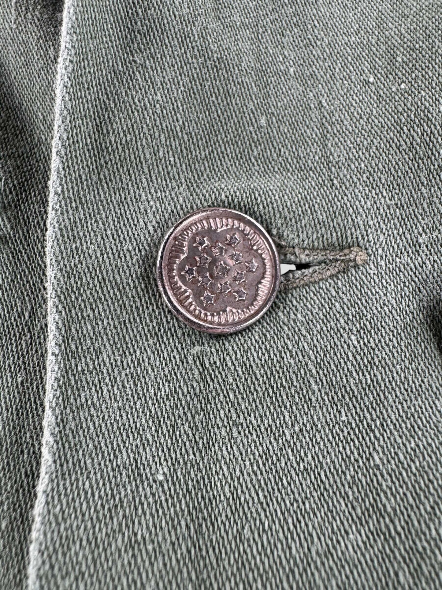 Button on Vintage Named Army Shirt SZ L