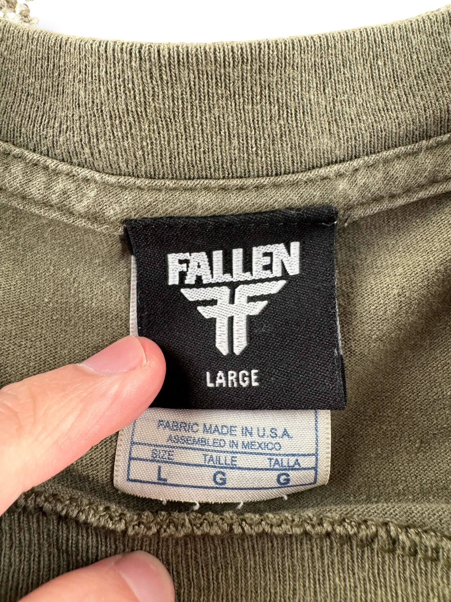 Tag on Vintage Fallen Skate Tee SZ L (Fits M)