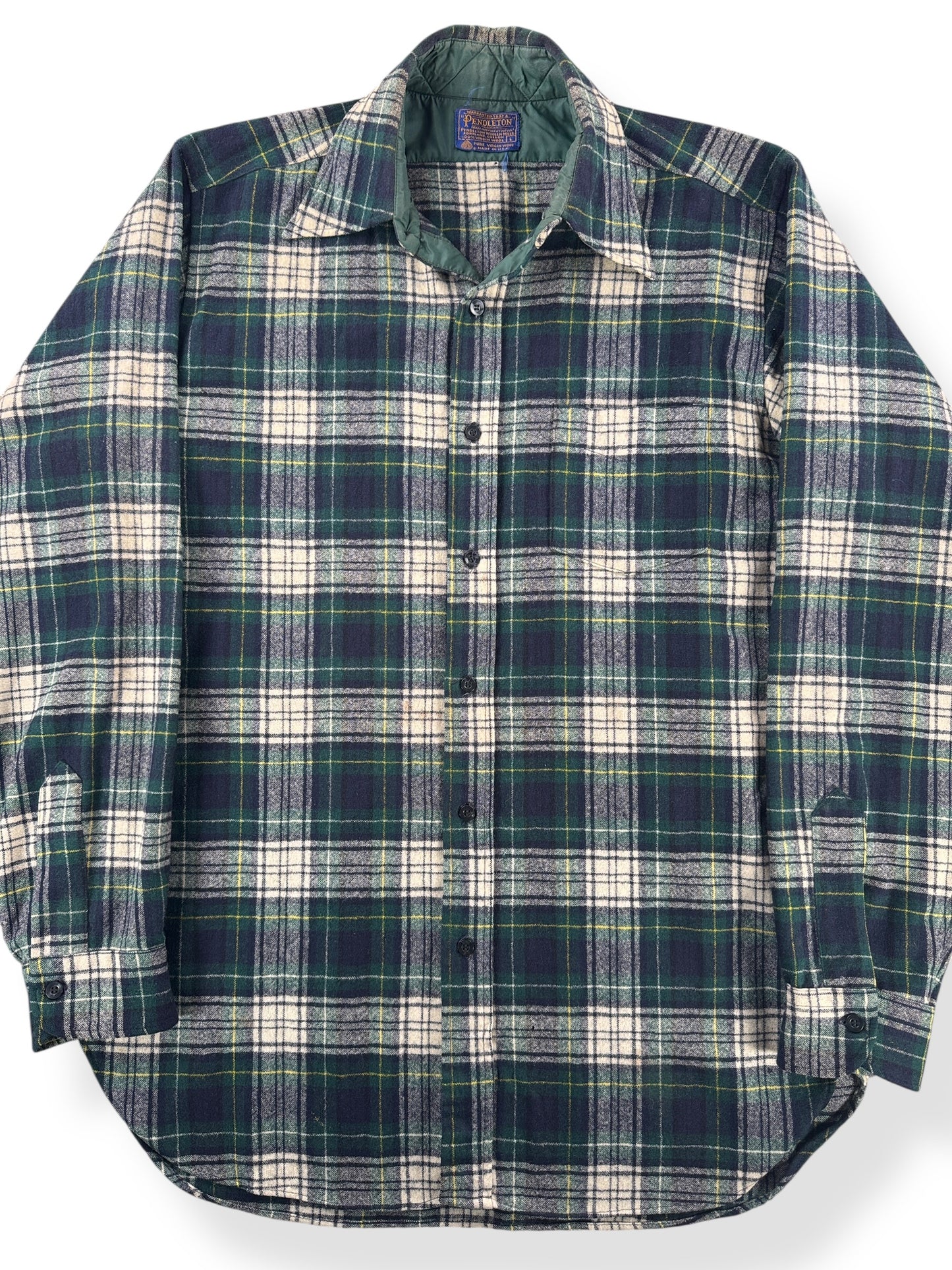 Front Close Up of Vintage Green And Navy Pendleton Flannel SZ L
