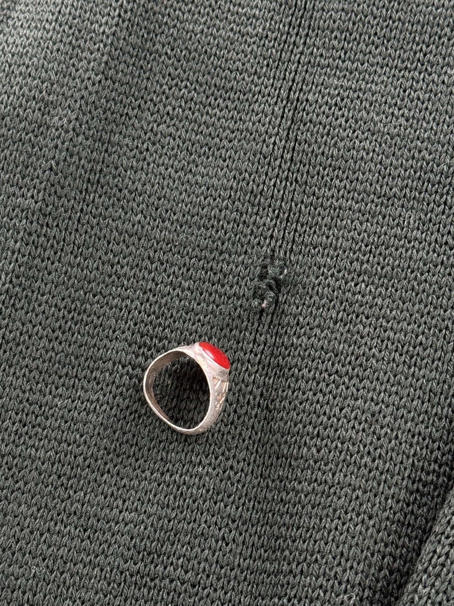 Small hole on Vintage 80s Era Eddie Bauer Wool Sweater SZ L - AS IS